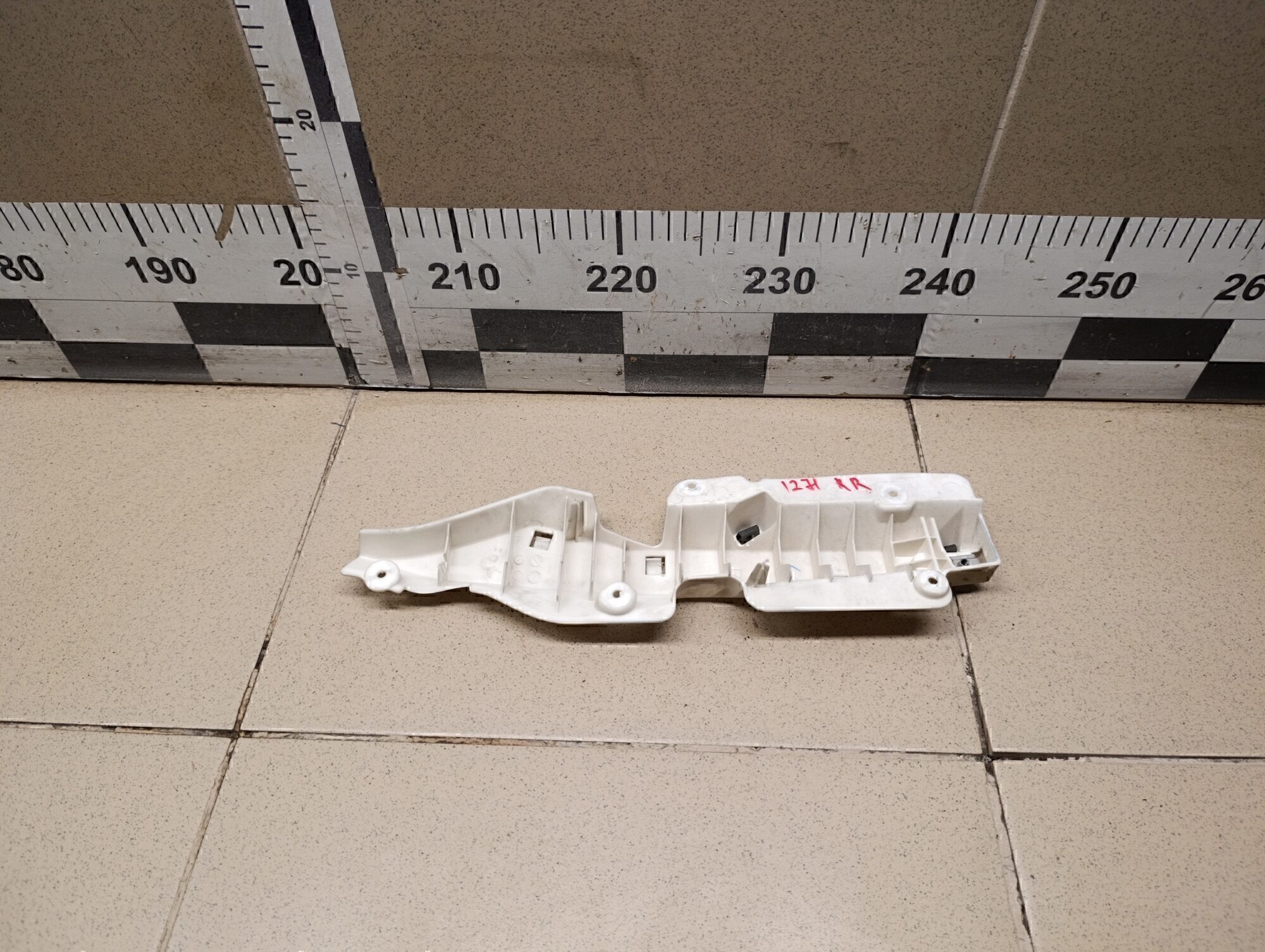 Кронштейн (сопут. товар) VW Jetta 2006-2011