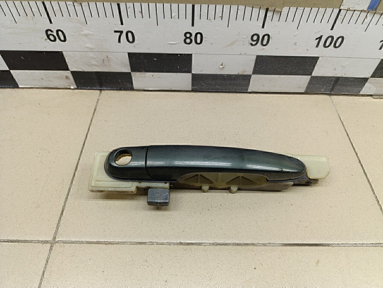 Ручка двери передней наружная левая HYUNDAI Tucson 2004-2010