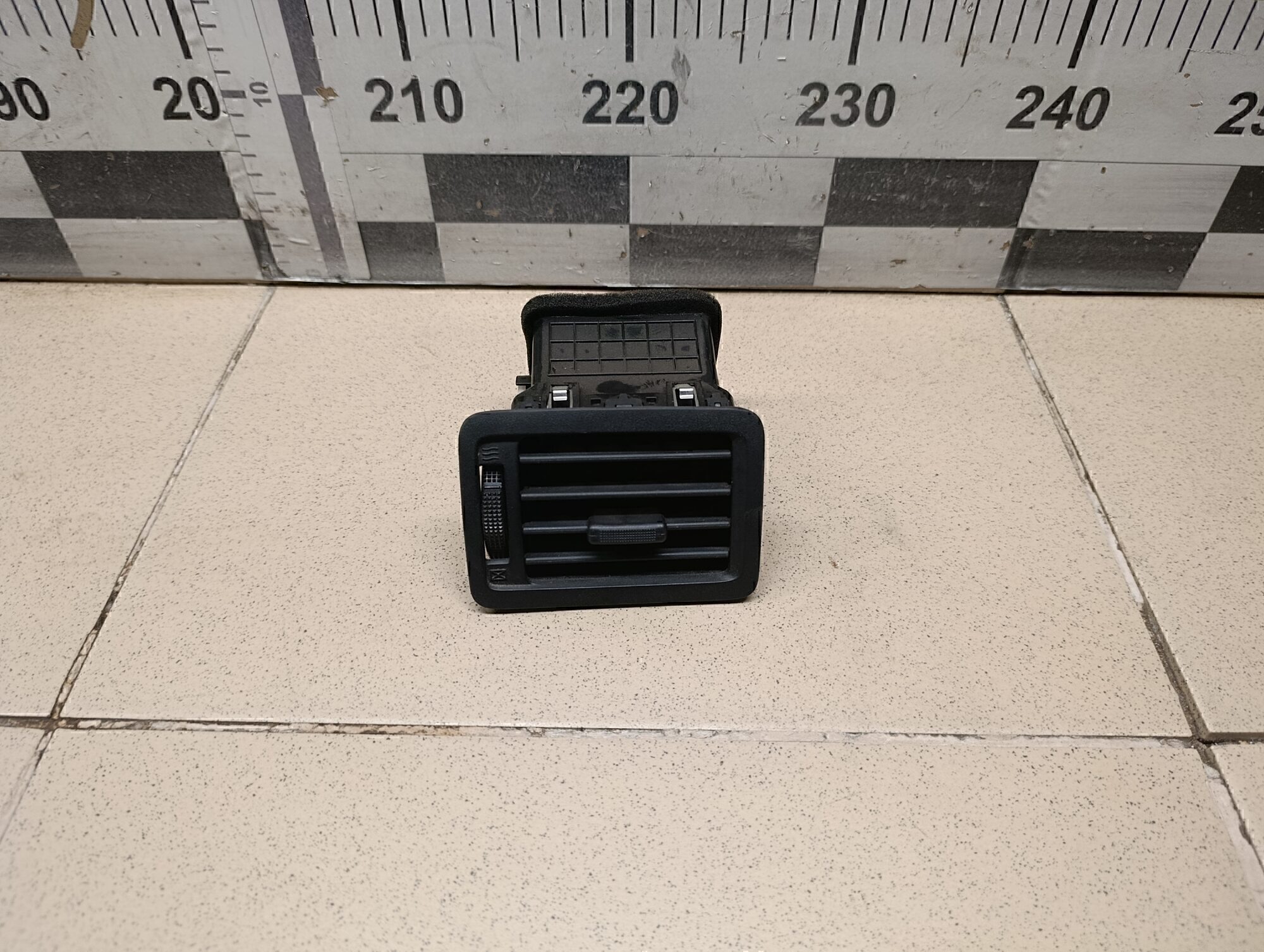 Дефлектор воздушный HYUNDAI Tucson 2004-2010