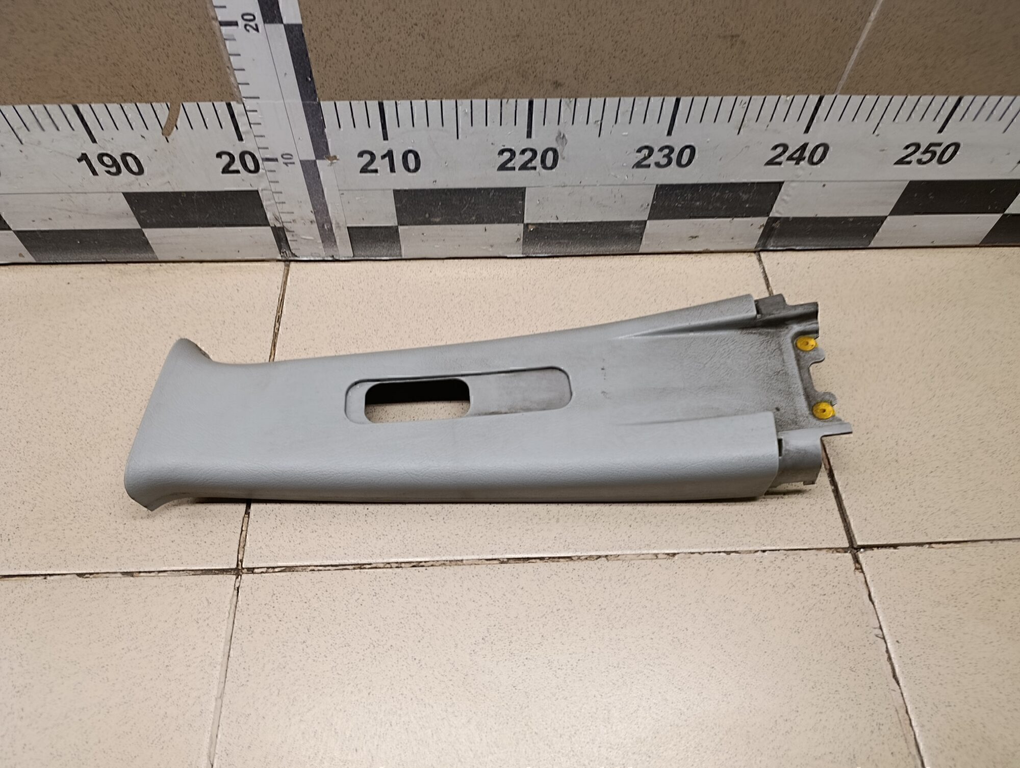 Обшивка стойки HYUNDAI Tucson 2004-2010