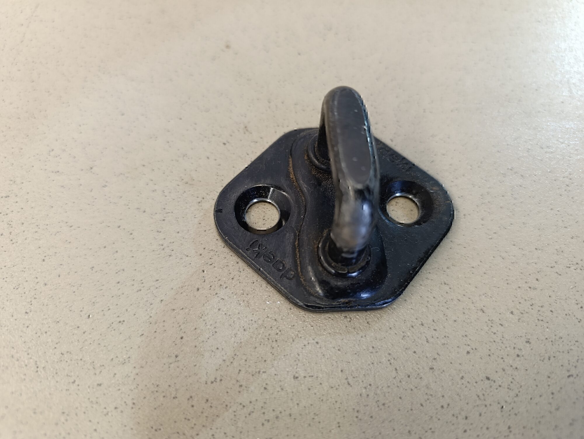 Ответная часть замка двери KIA Cerato 2004-2008