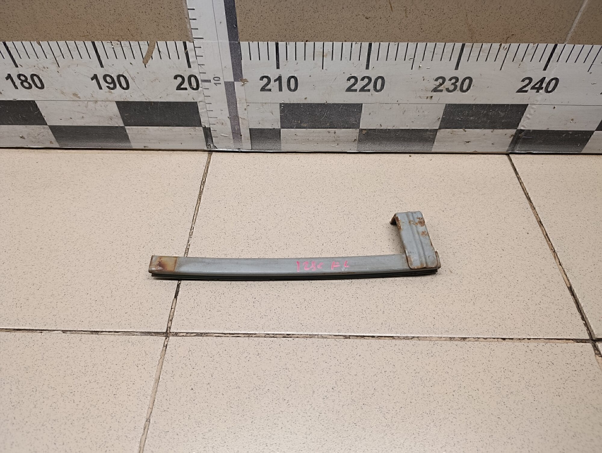 Направляющая стекла Subaru Forester (S12) 2008-2012