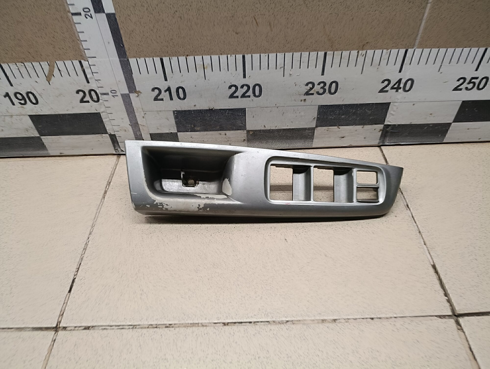 Накладка блока управления стеклоподъемниками Subaru Forester (S12) 2008-2012