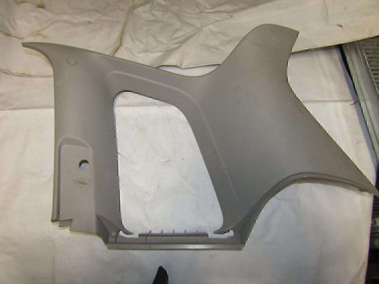 Обшивка стойки FORD Fusion 2002-2012