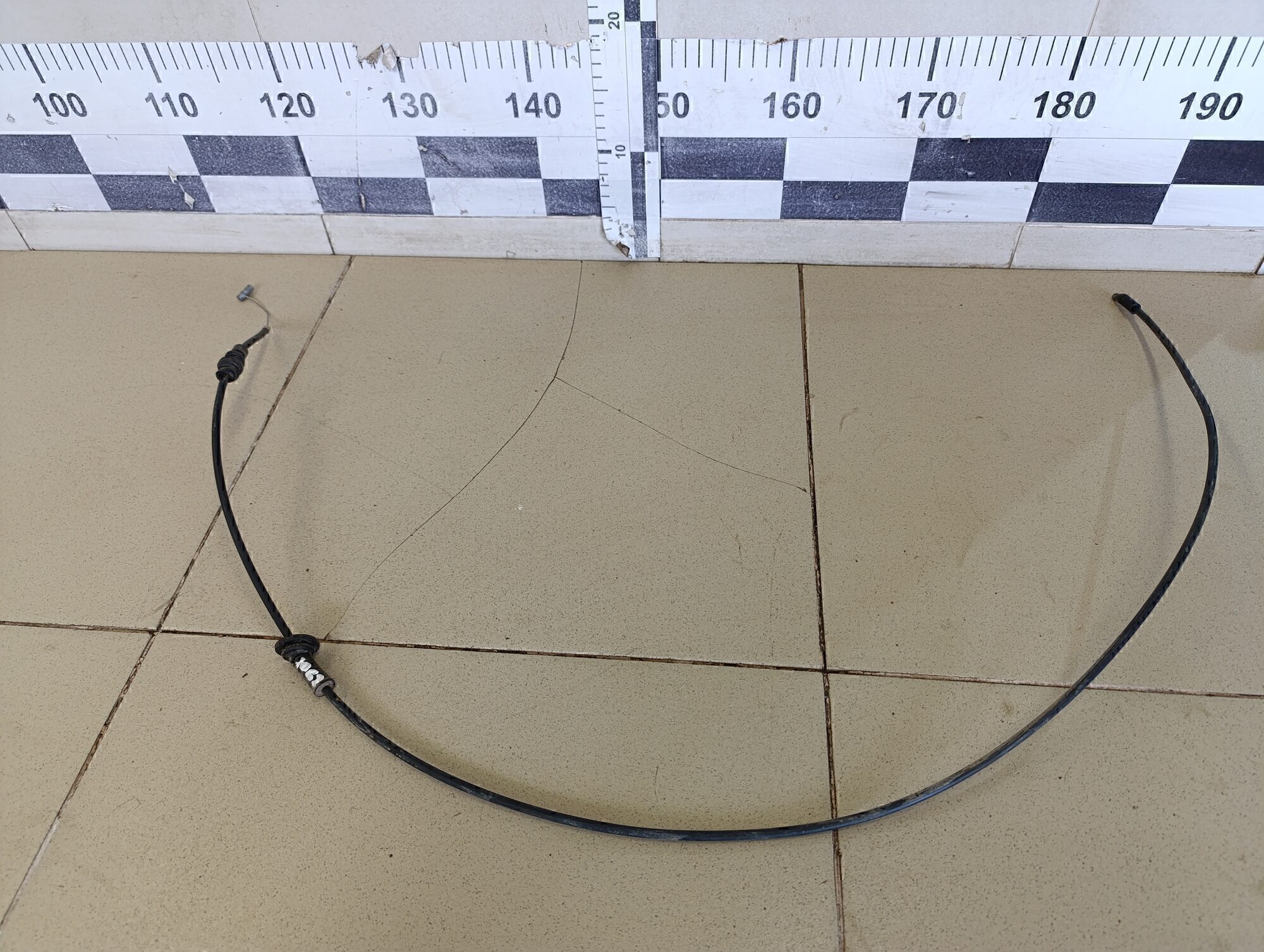 Трос открывания капота HYUNDAI Getz 2002-2010