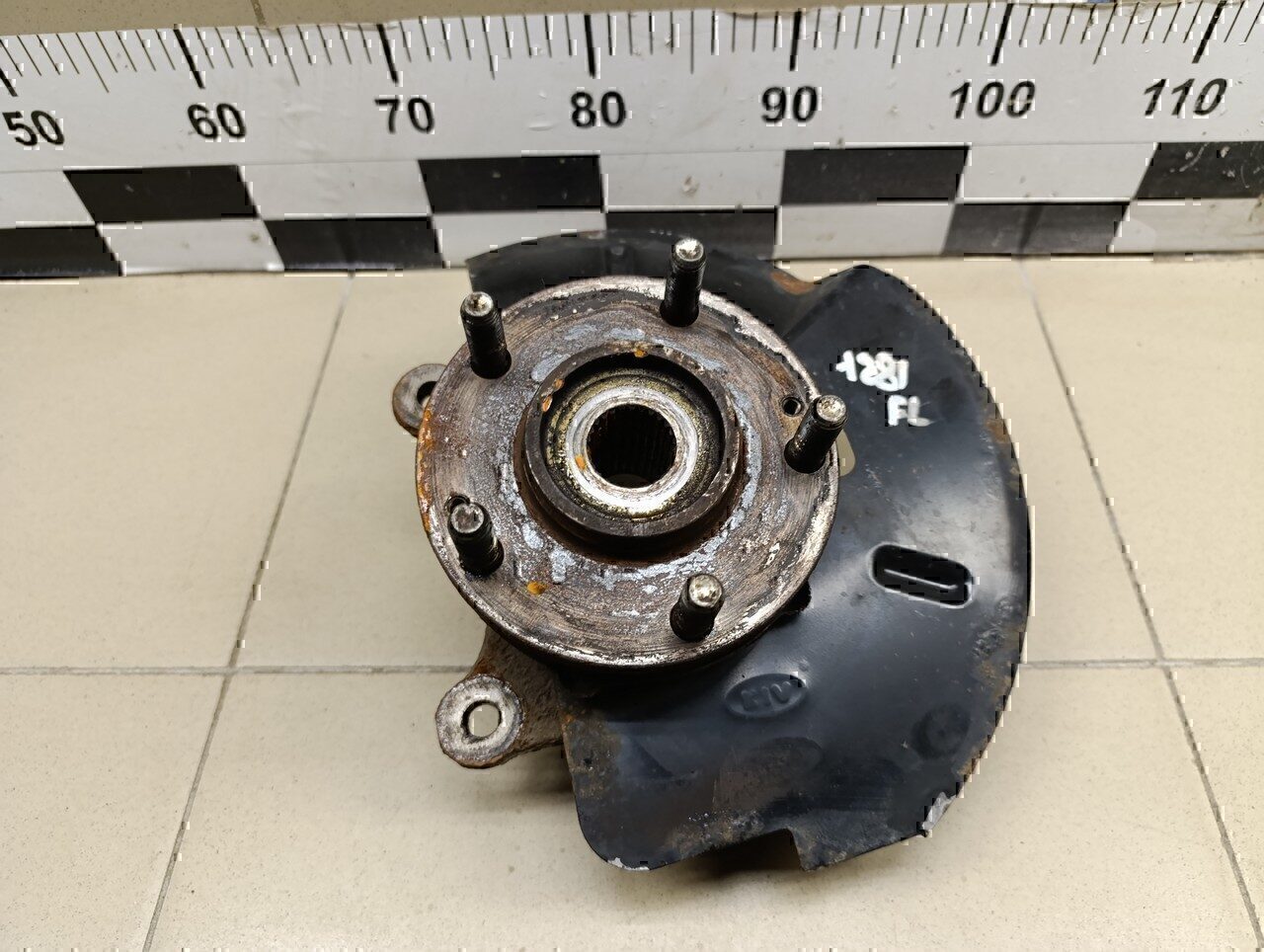 Кулак поворотный передний левый HYUNDAI ix35/Tucson 2010-2015