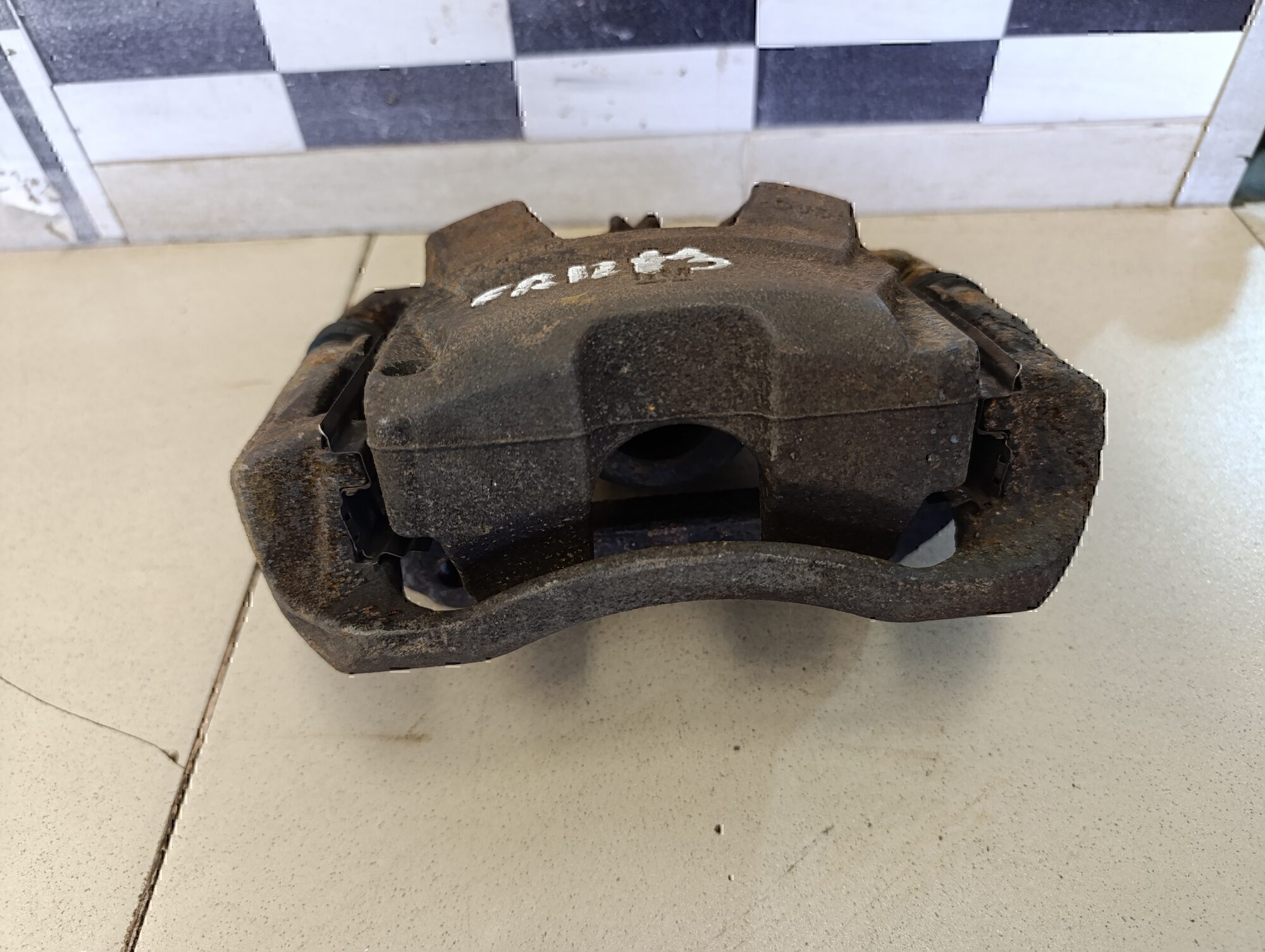 Суппорт передний правый Chevrolet Aveo (T300) 2011>