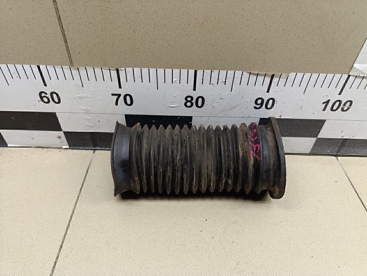 Пыльник переднего амортизатора OPEL Astra H / Family 2004-2015