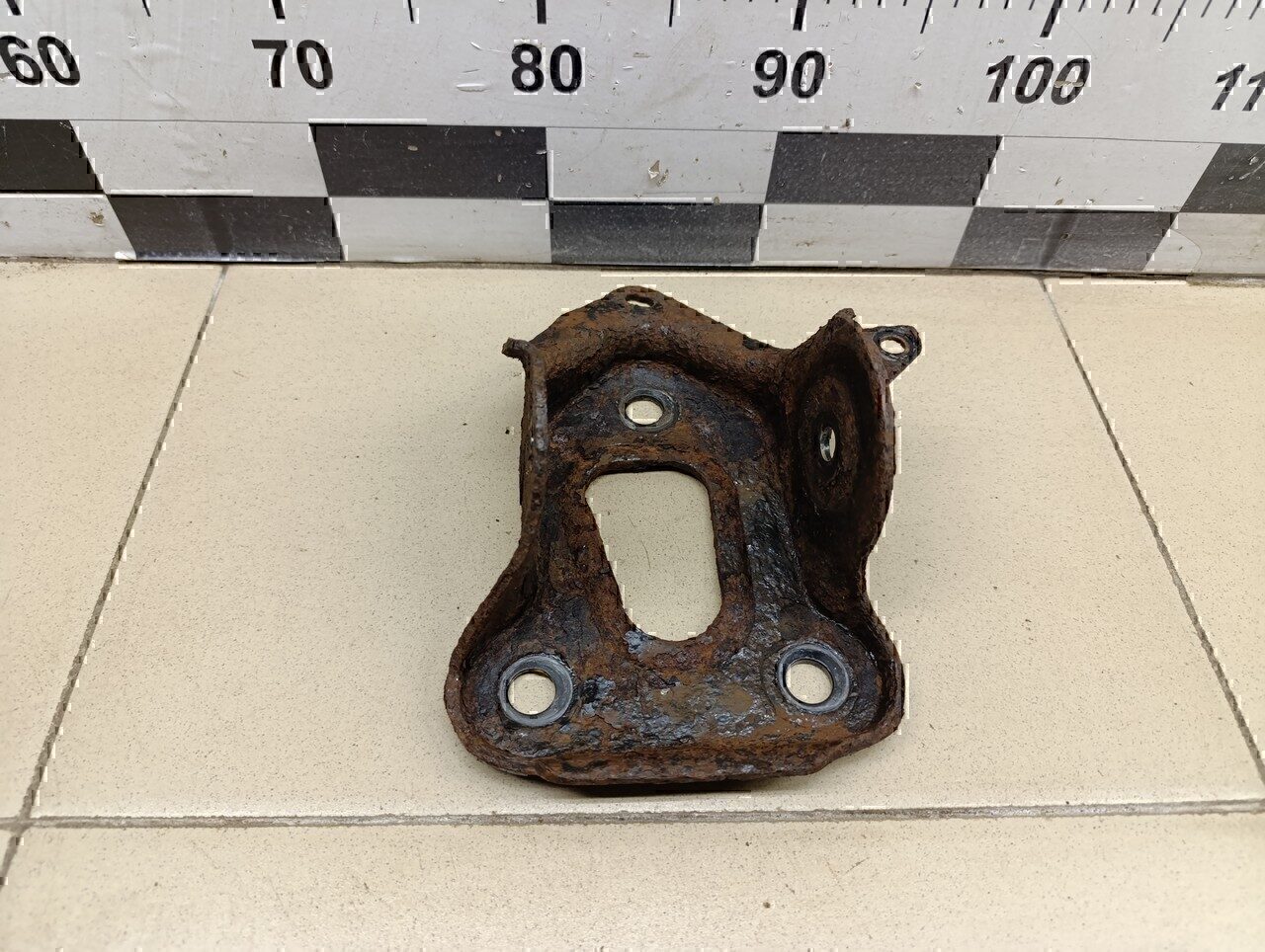 Кронштейн задней балки OPEL Corsa D 2006-2015