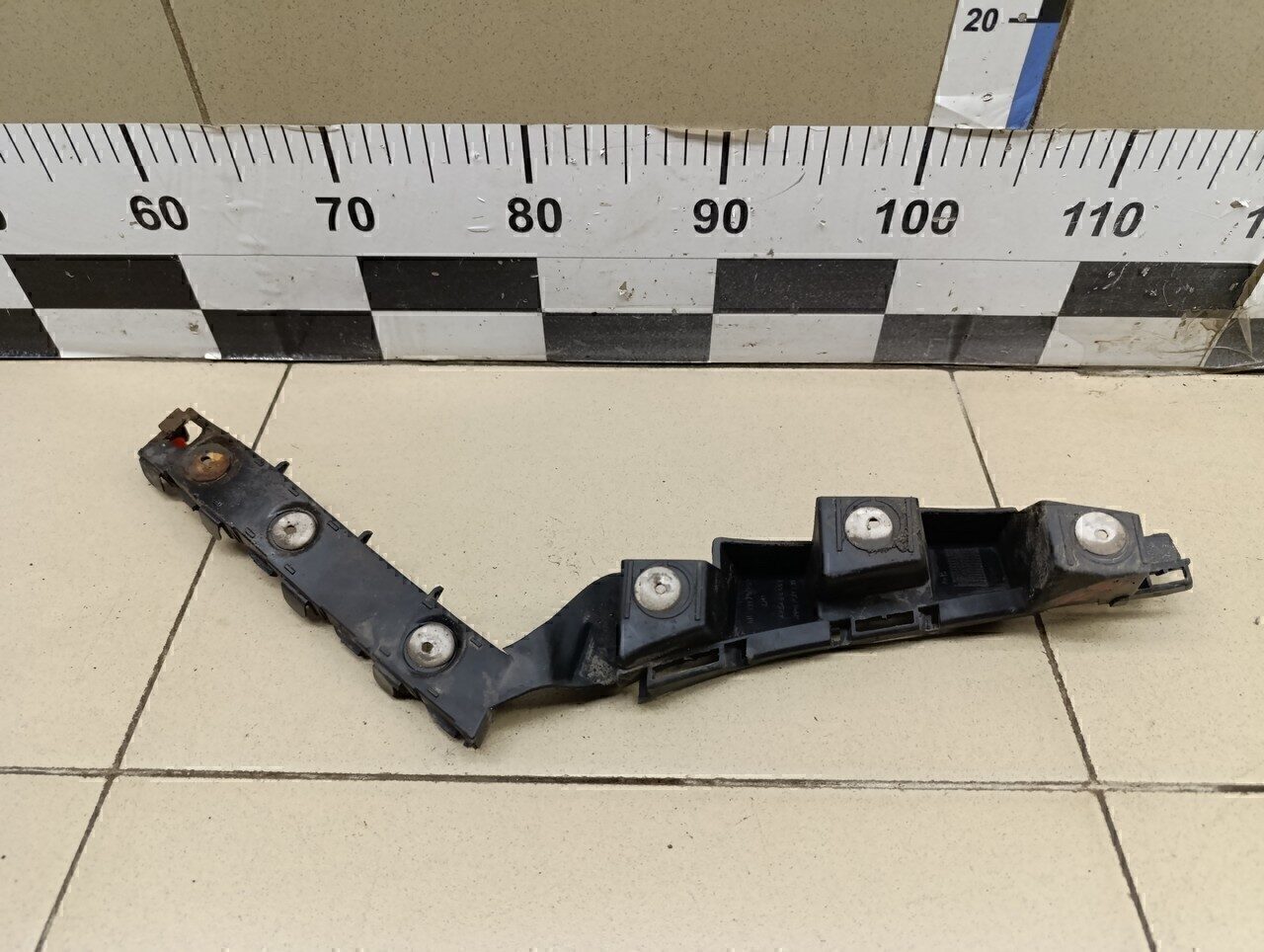 Направляющая заднего бампера левая OPEL Corsa D 2006-2015