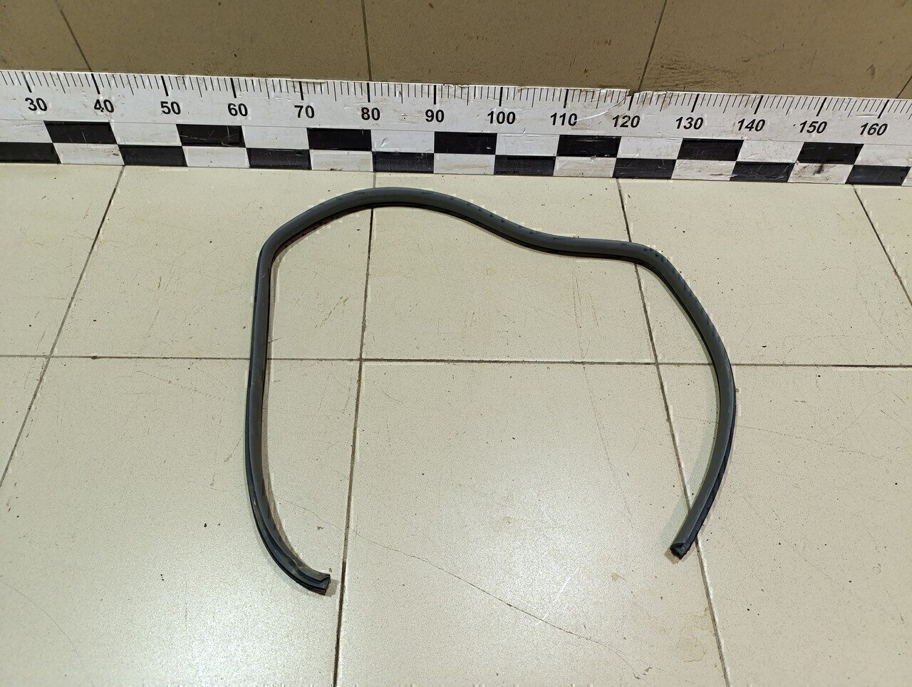 Уплотнитель двери HYUNDAI Santa Fe (SM)/ Santa Fe Classic 2000-2012