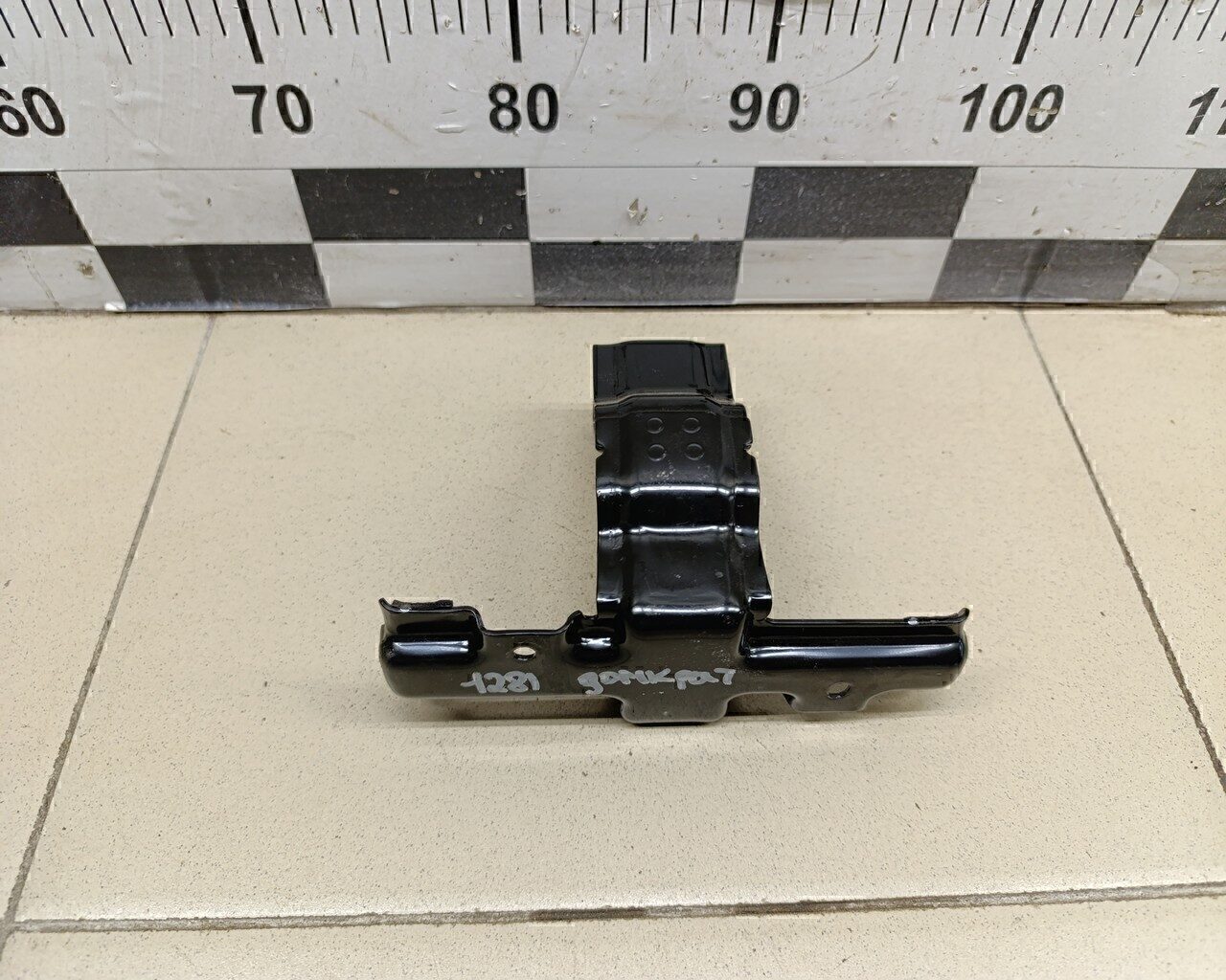 Кронштейн (сопут. товар) HYUNDAI Sportage 2010-2015