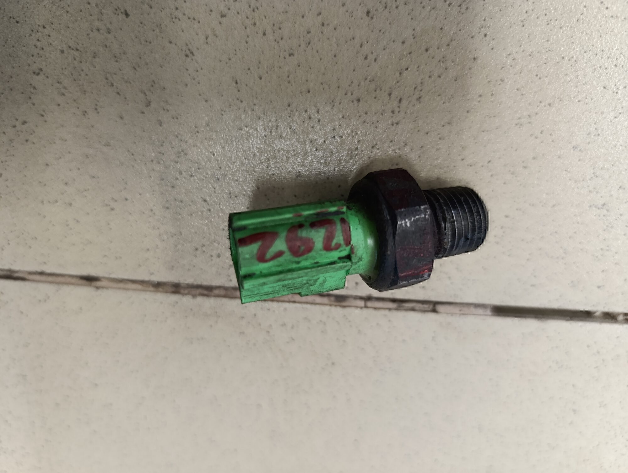 Датчик давления масла FORD Focus II 2005-2008