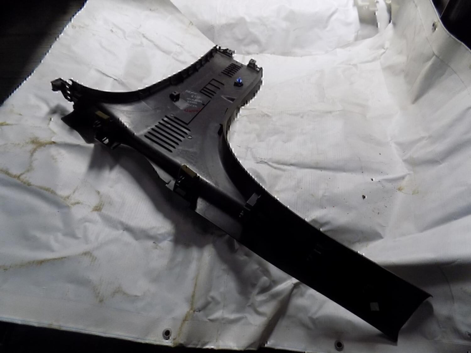 Обшивка стойки PEUGEOT 508 2010>