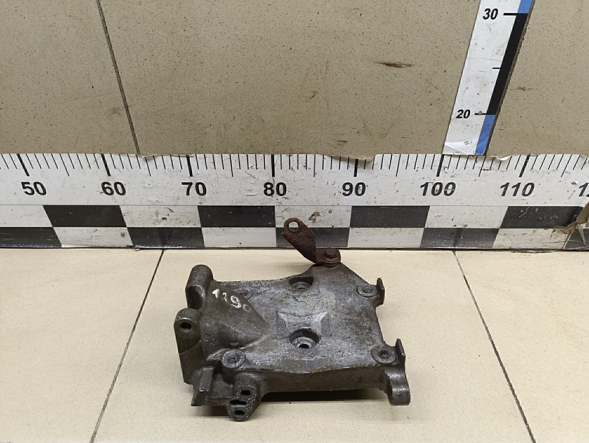 Кронштейн (сопут. товар) NISSAN Almera N16 2000-2006