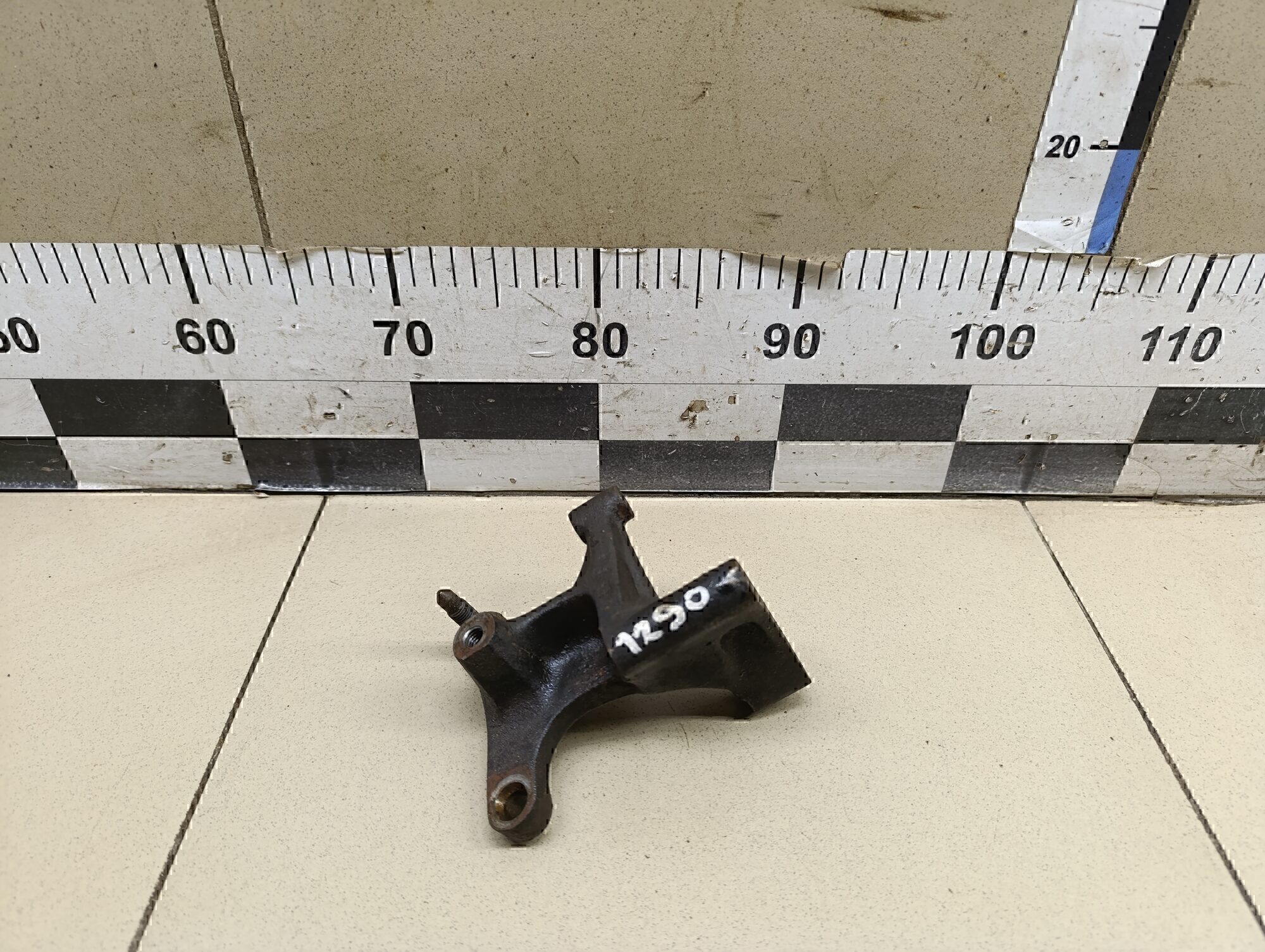 Кронштейн двигателя правый NISSAN Almera N16 2000-2006