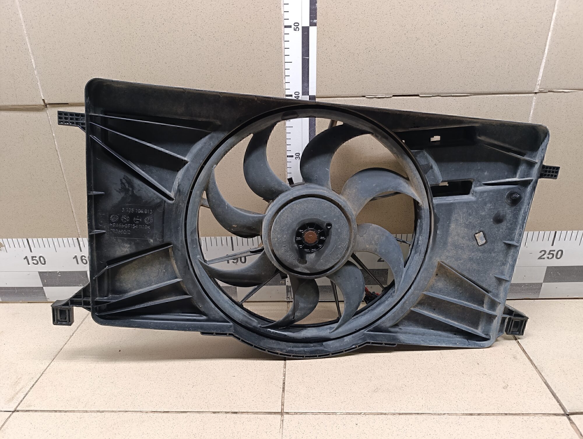 Вентилятор радиатора FORD Focus III 2011>