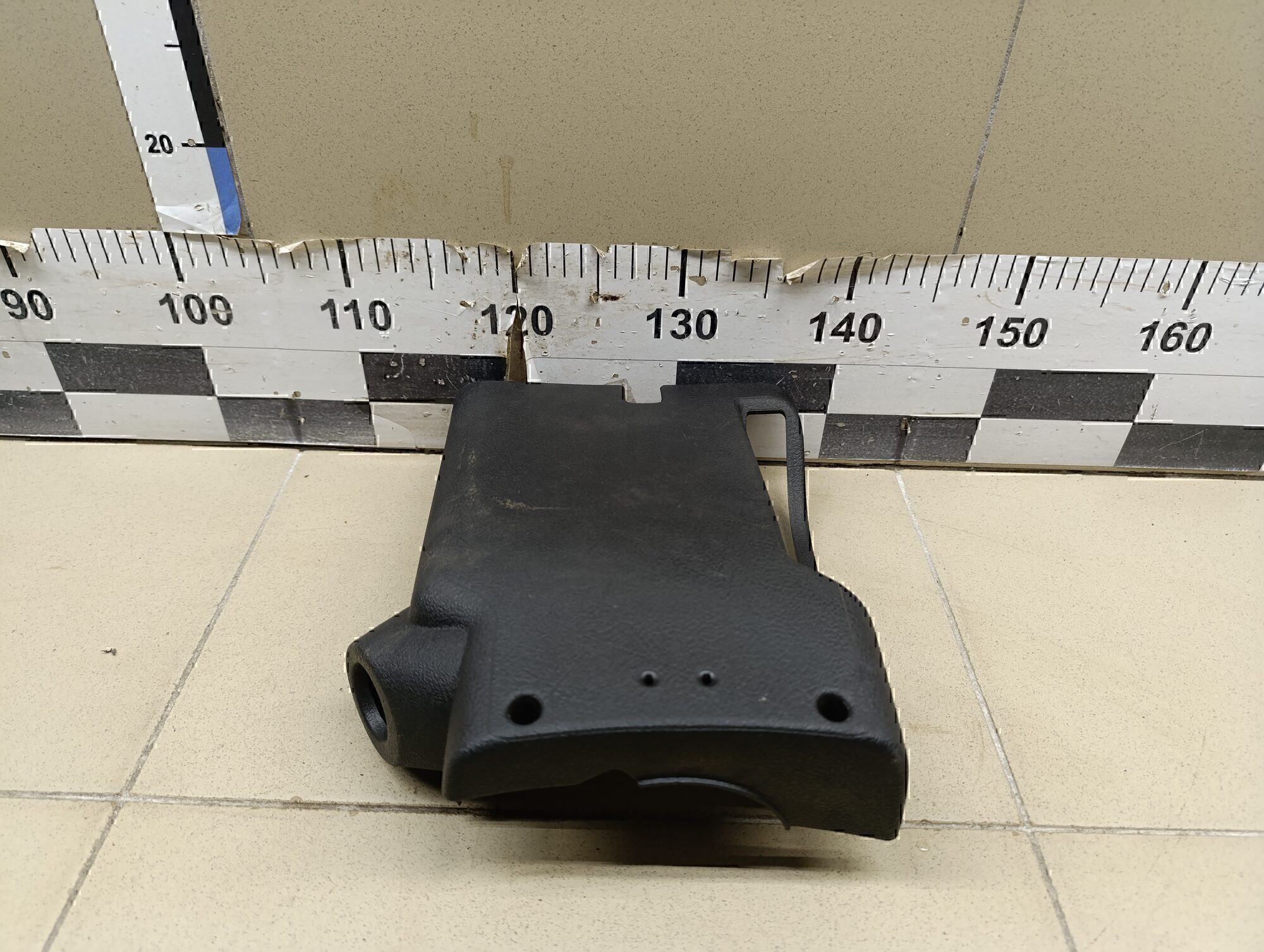 Кожух рулевой колонки нижний PEUGEOT 407 2004-2010