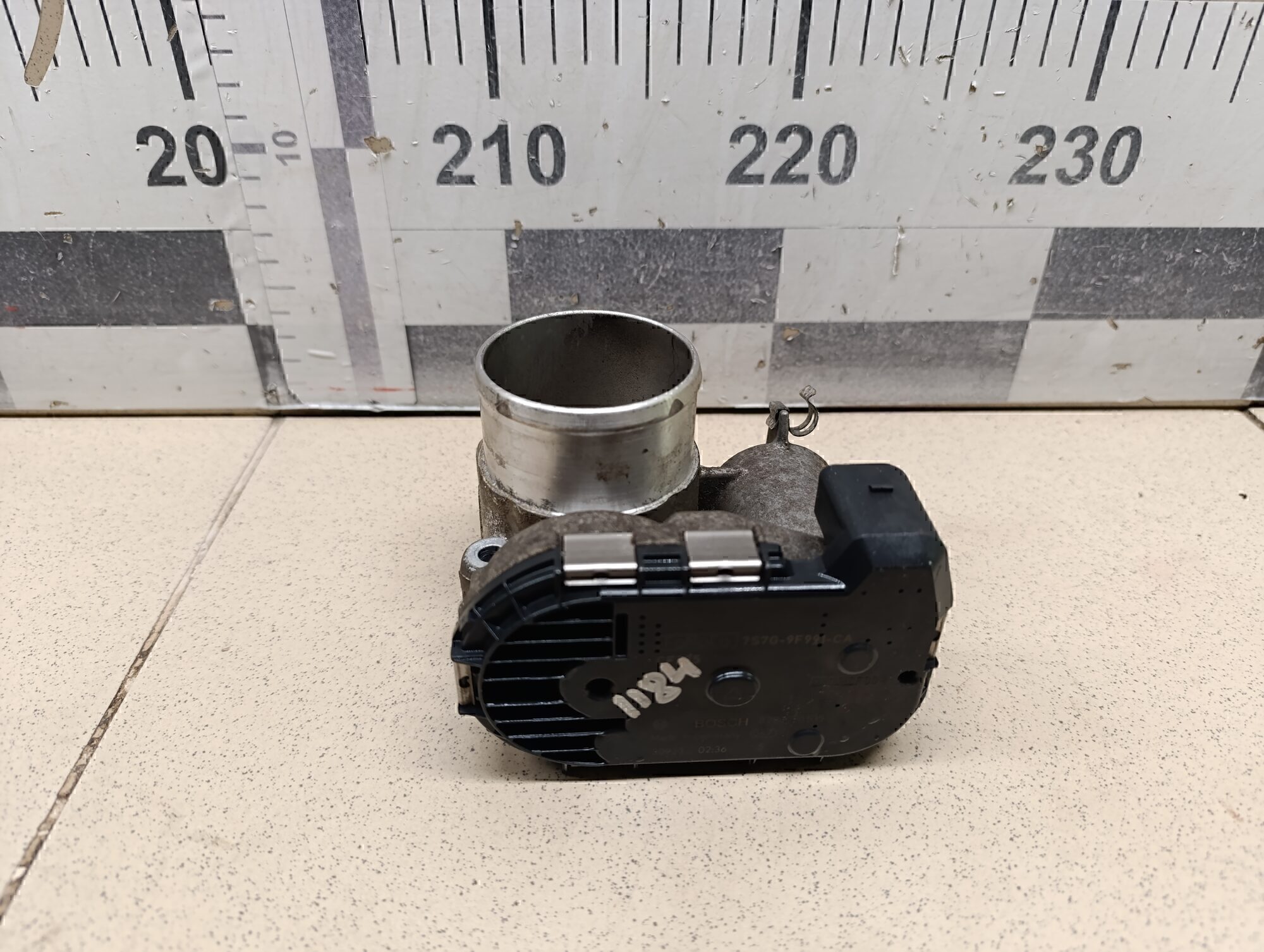 Заслонка дроссельная электрическая FORD Focus II 2008-2011