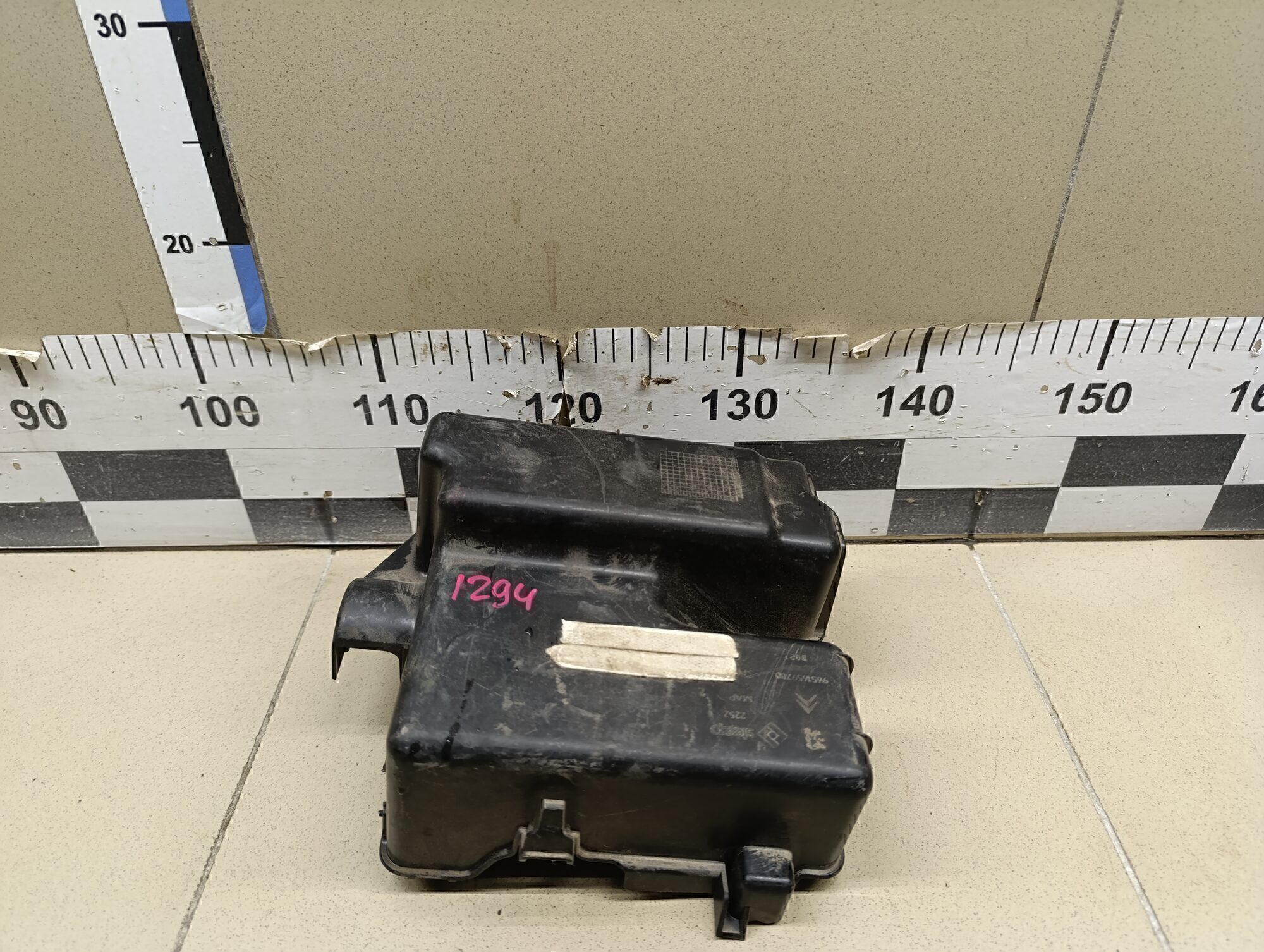 Крышка блока предохранителей PEUGEOT 407 2004-2010