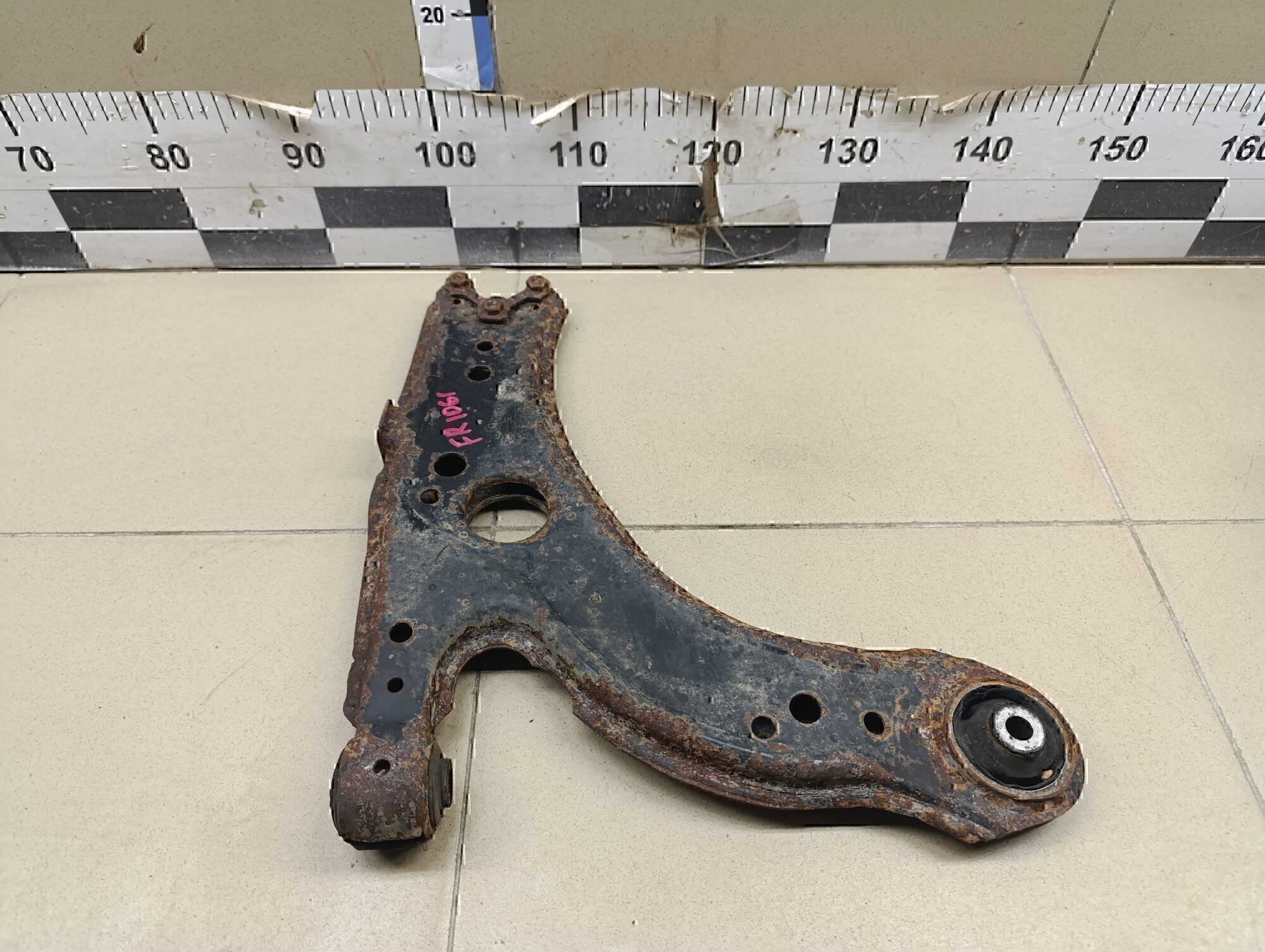 Рычаг передний левый Audi A3 (8L1) 1996-2003