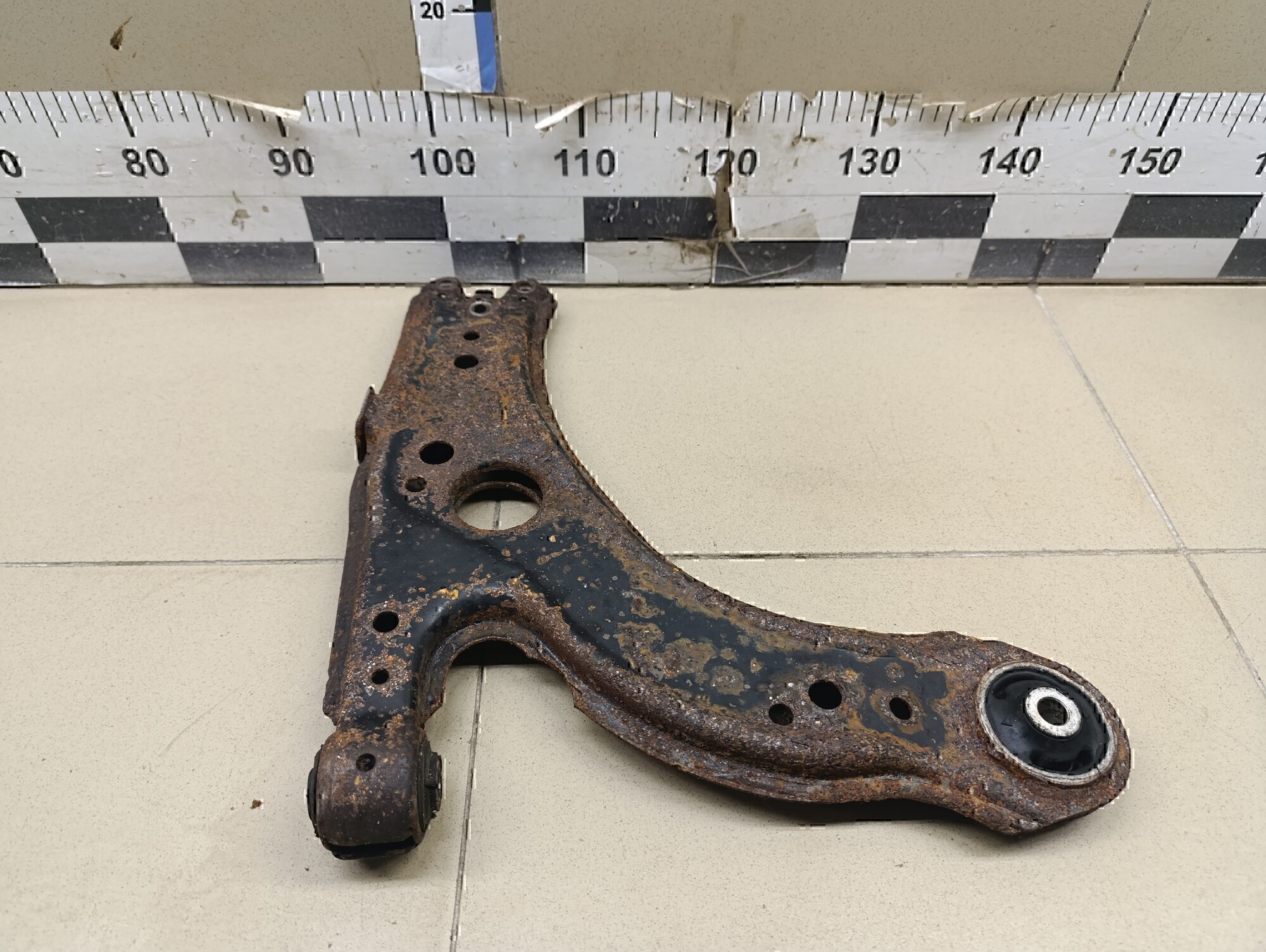 Рычаг передний левый Audi A3 (8L1) 1996-2003