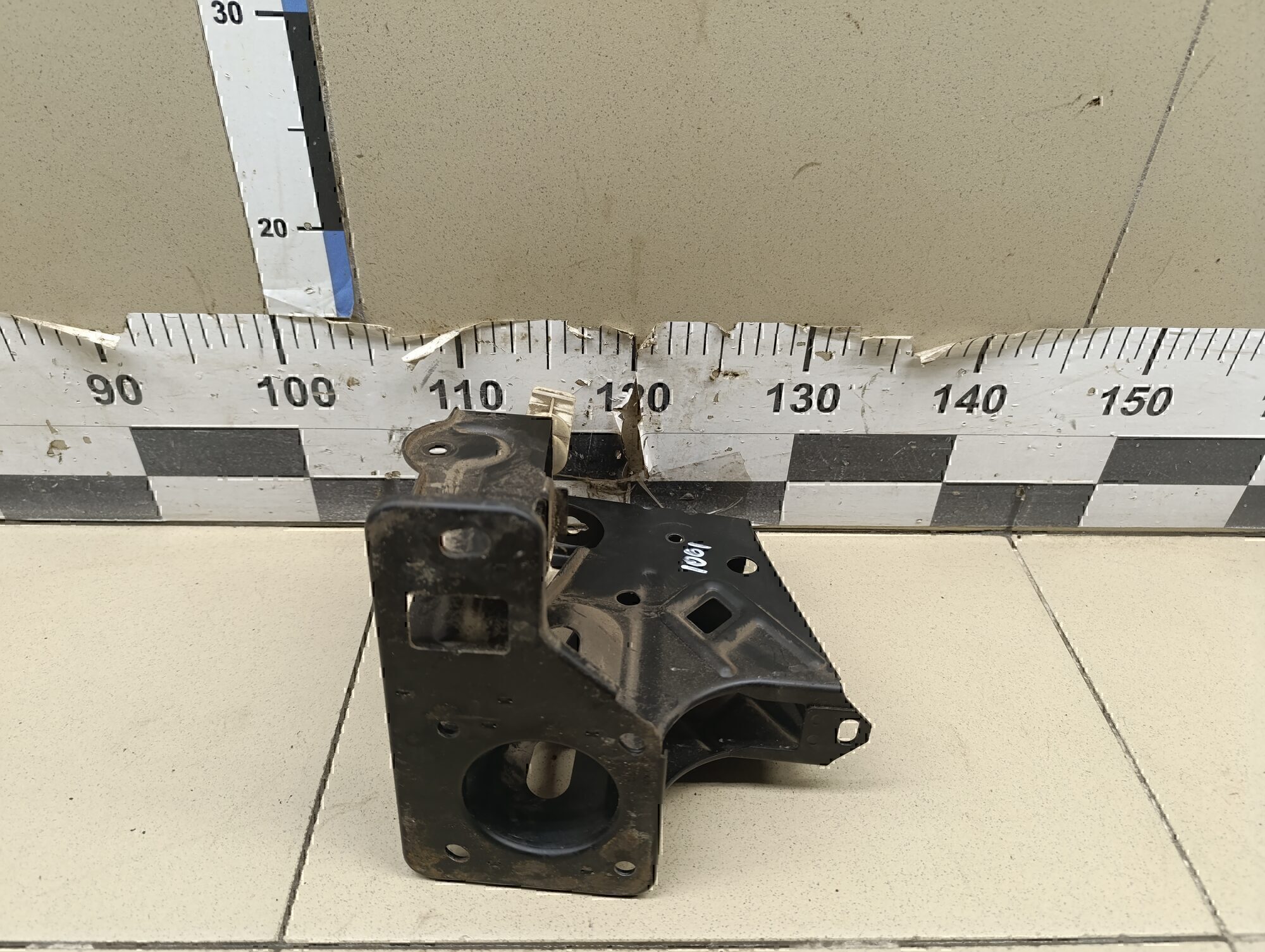 Кронштейн (сопут. товар) SKODA Octavia 1997-2000