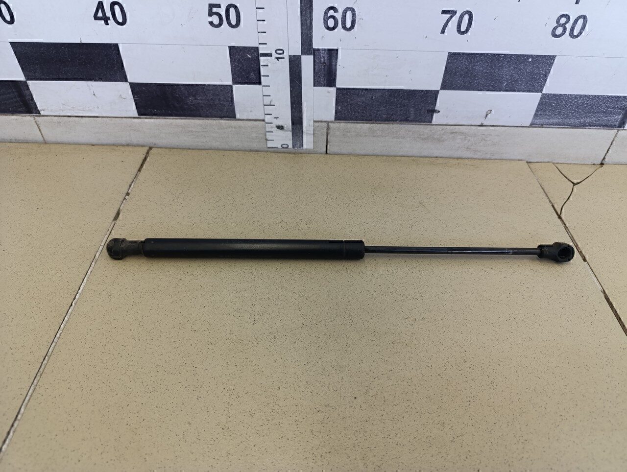 Амортизатор стекла багажника RENAULT Scenic 2003-2009