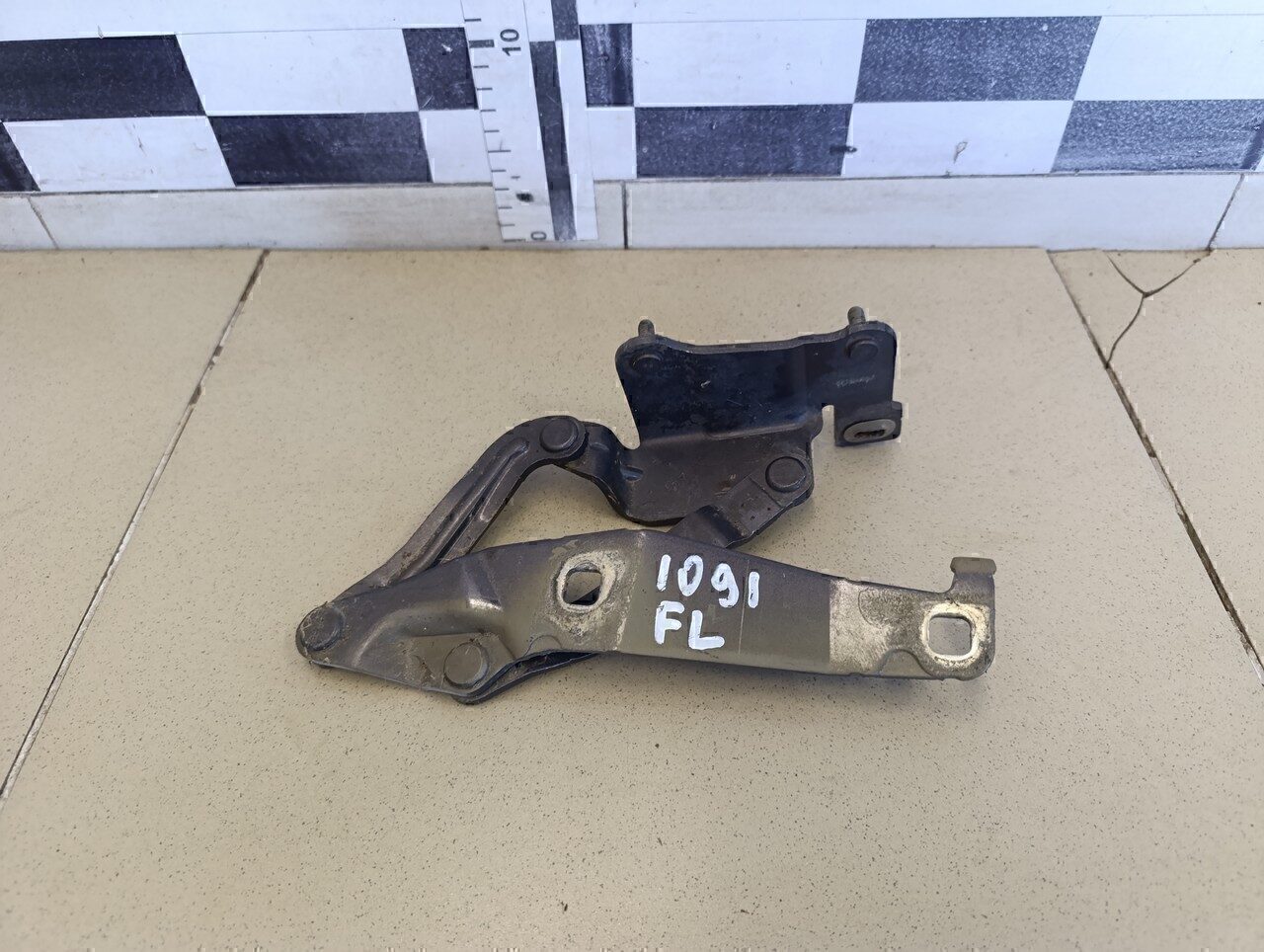 Петля капота левая RENAULT Scenic 2003-2009