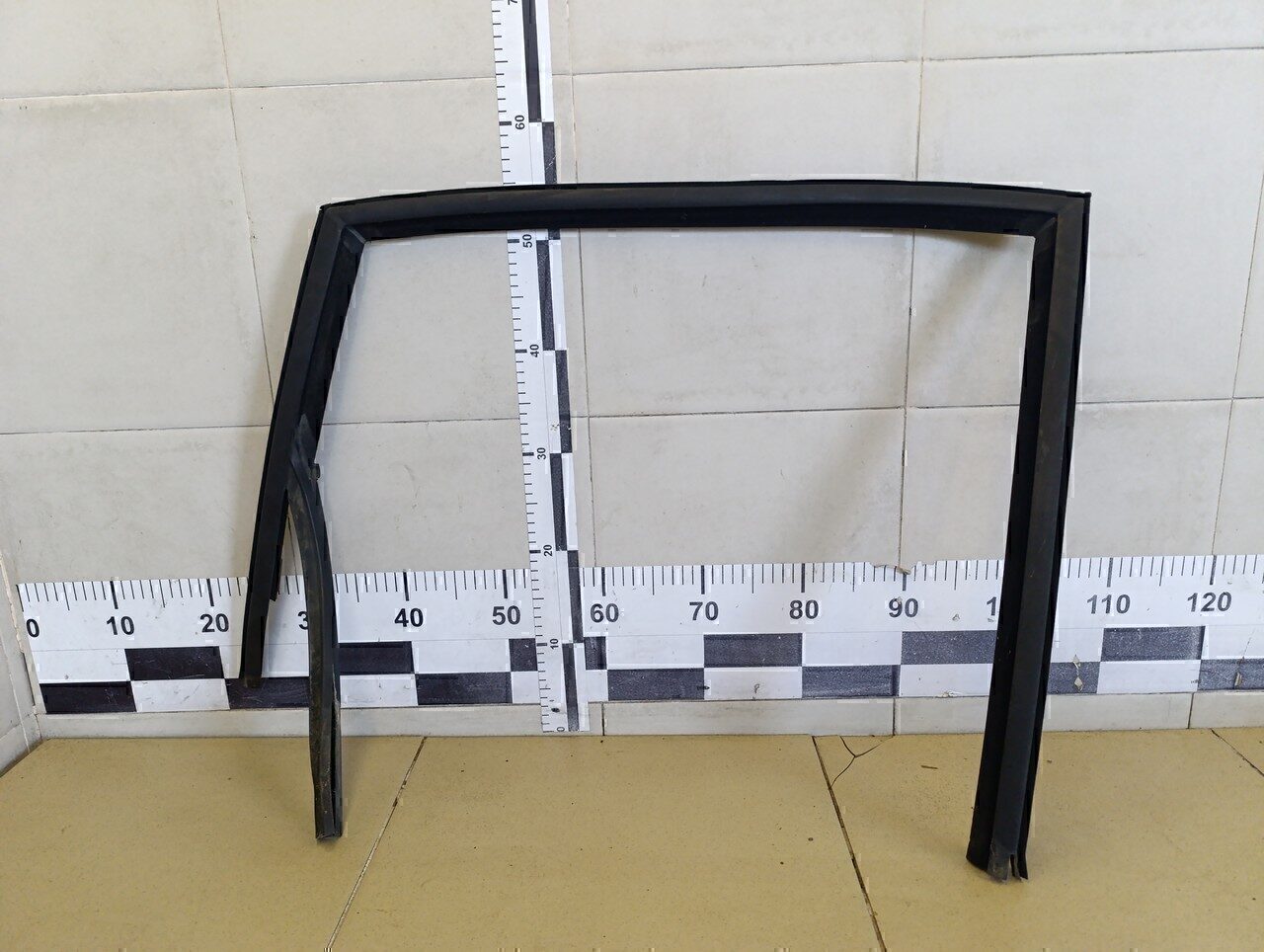 Уплотнитель стекла двери RENAULT Scenic 2003-2009