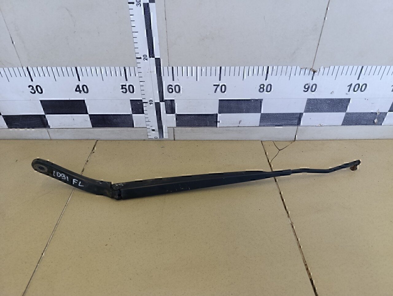 Поводок стеклоочистителя передний левый RENAULT Scenic 2003-2009