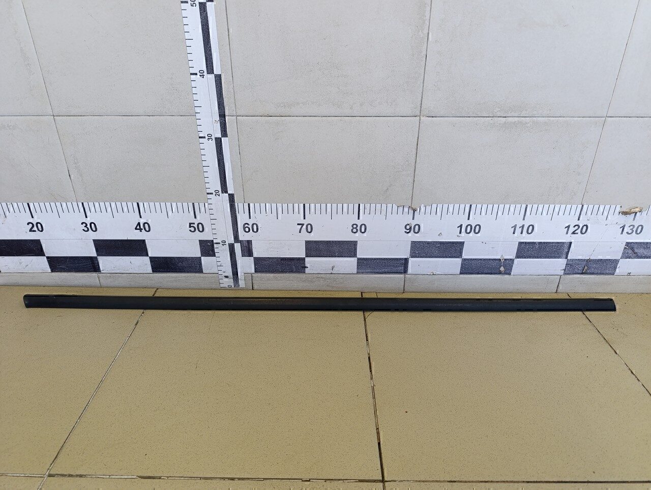 Накладка стекла переднего правого RENAULT Scenic 2003-2009