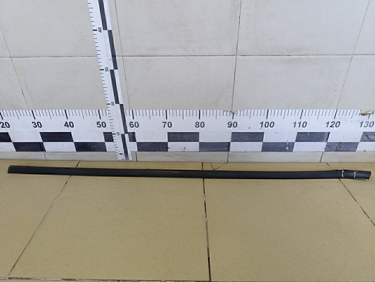 Накладка стекла переднего левого RENAULT Scenic 2003-2009