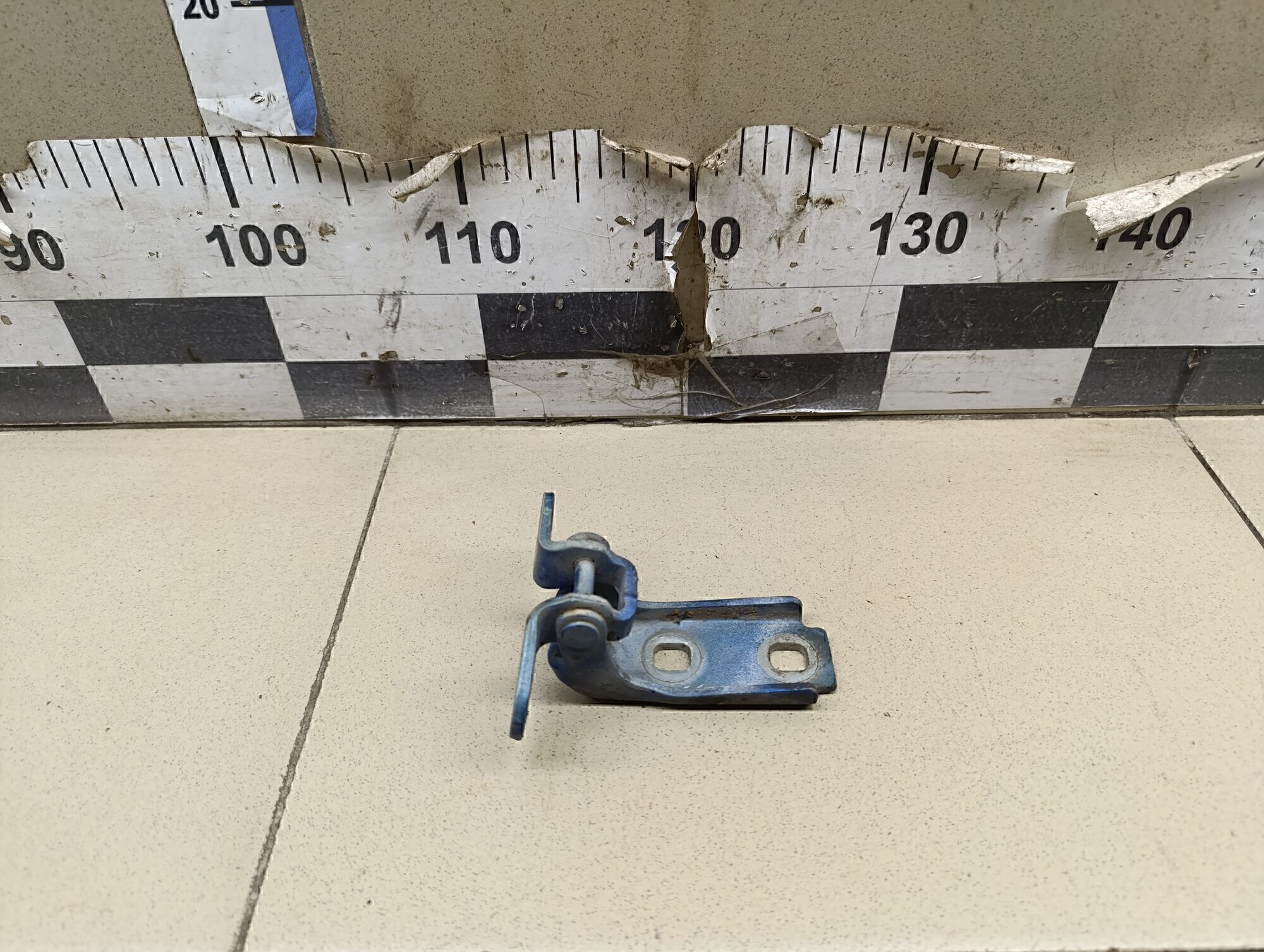 Петля двери передней Chevrolet Cruze 2009-2016