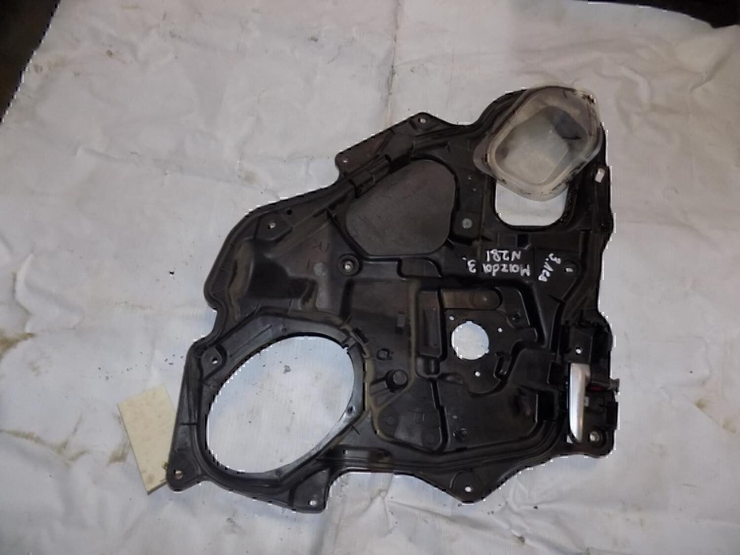 Панель двери MAZDA Mazda 3 (BK) 2002-2009