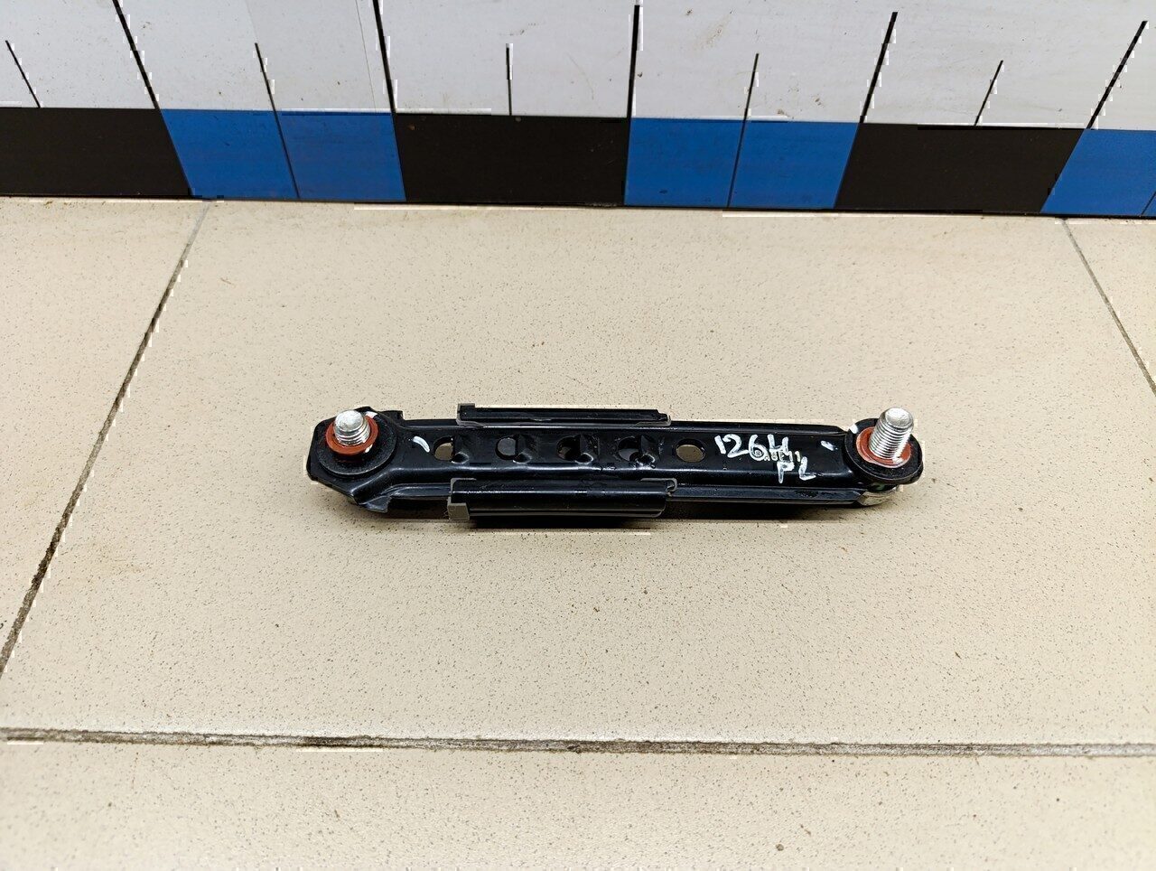 Механизм регулировки ремня безопасности Chevrolet Aveo (T200) 2003-2008