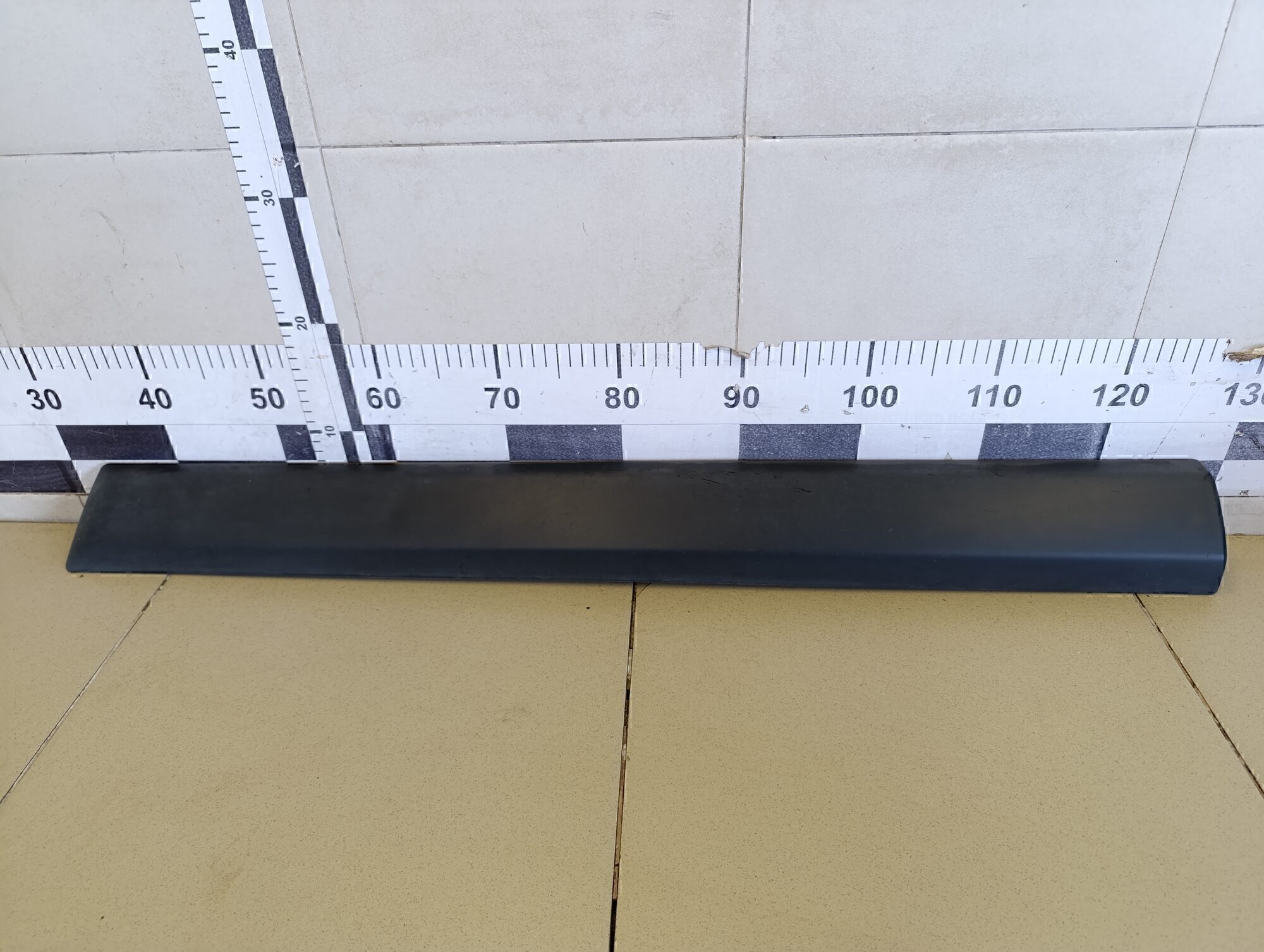 Молдинг передней правой двери RENAULT Sandero 2009-2014