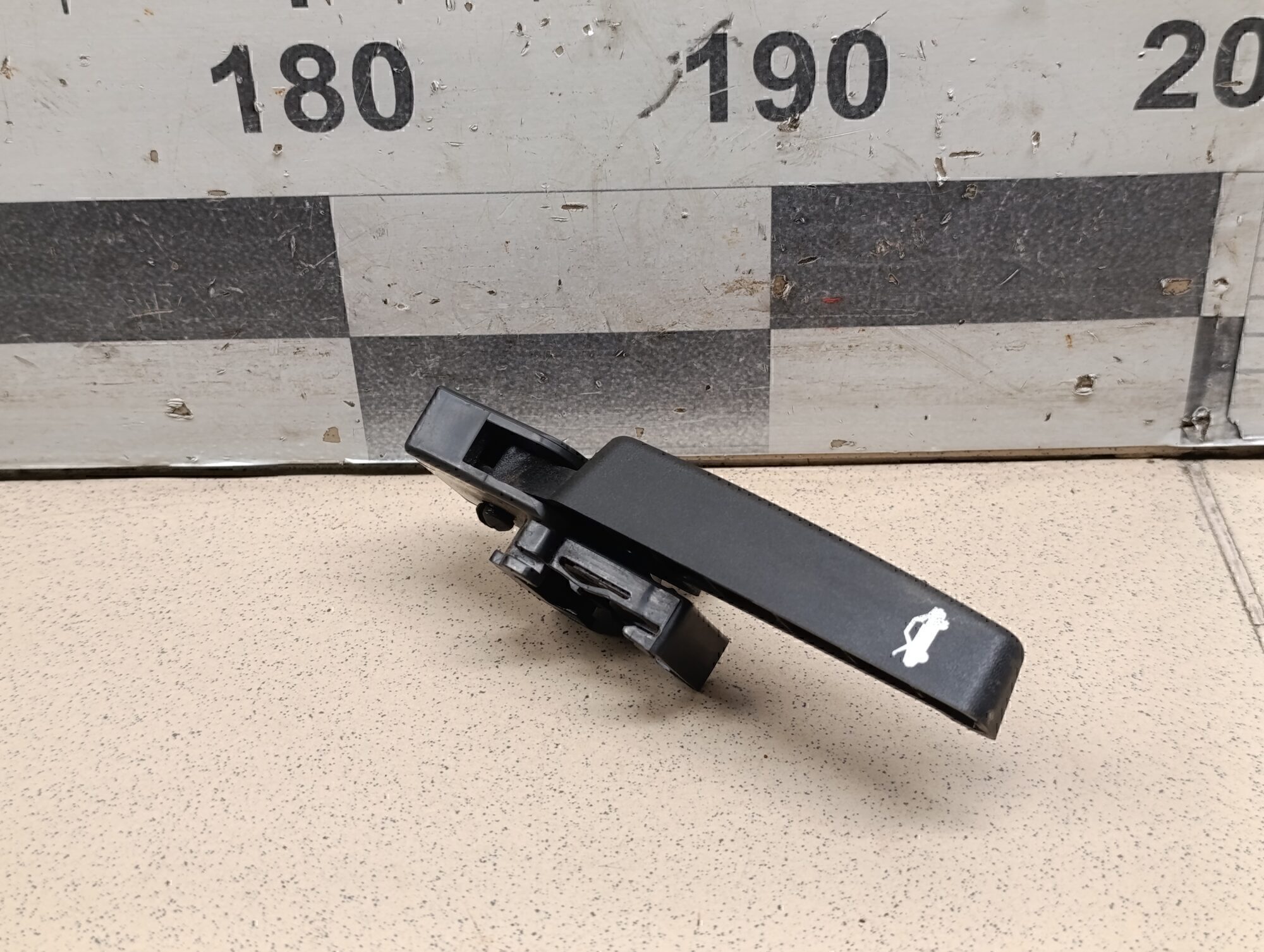 Ручка открывания капота Chevrolet Aveo (T300) 2011>