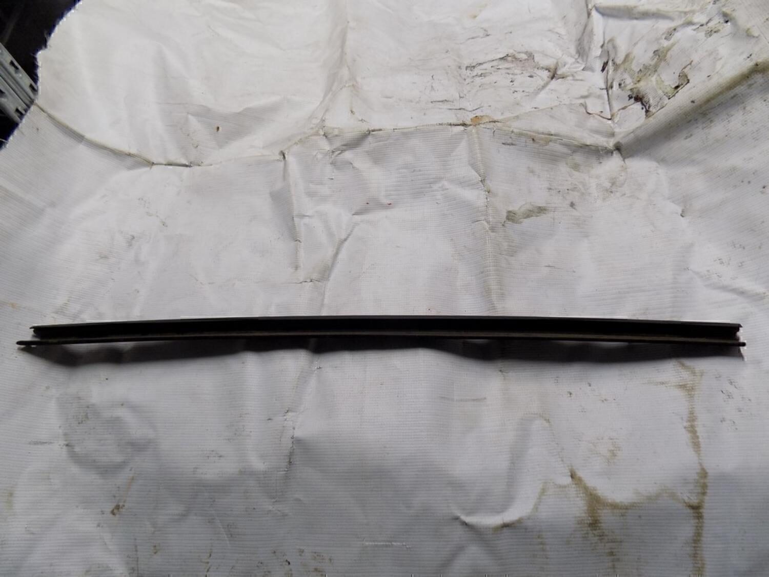 Накладка стекла переднего правого FORD Focus II 2005-2008