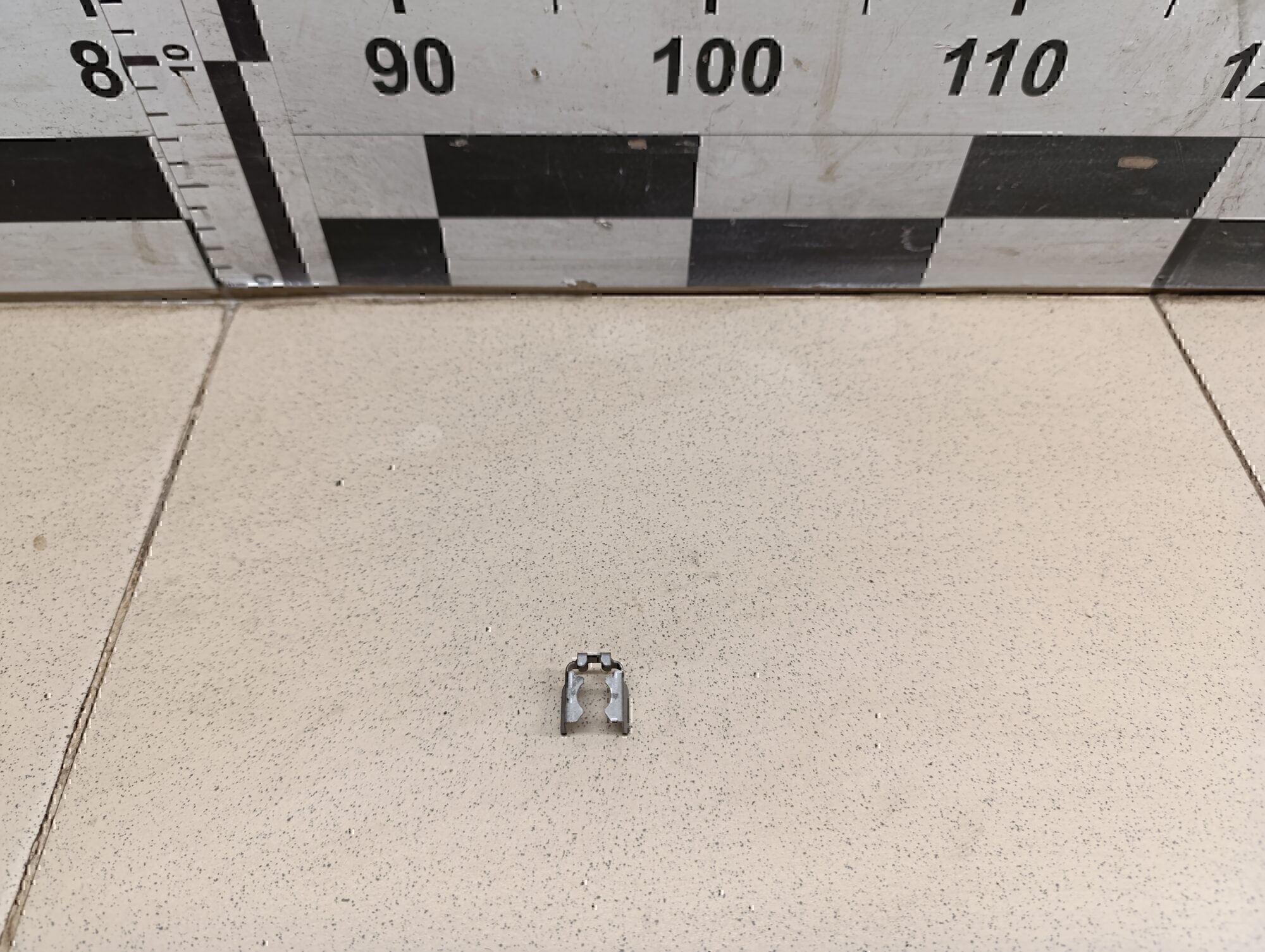 Крепеж форсунки RENAULT Fluence 2010>