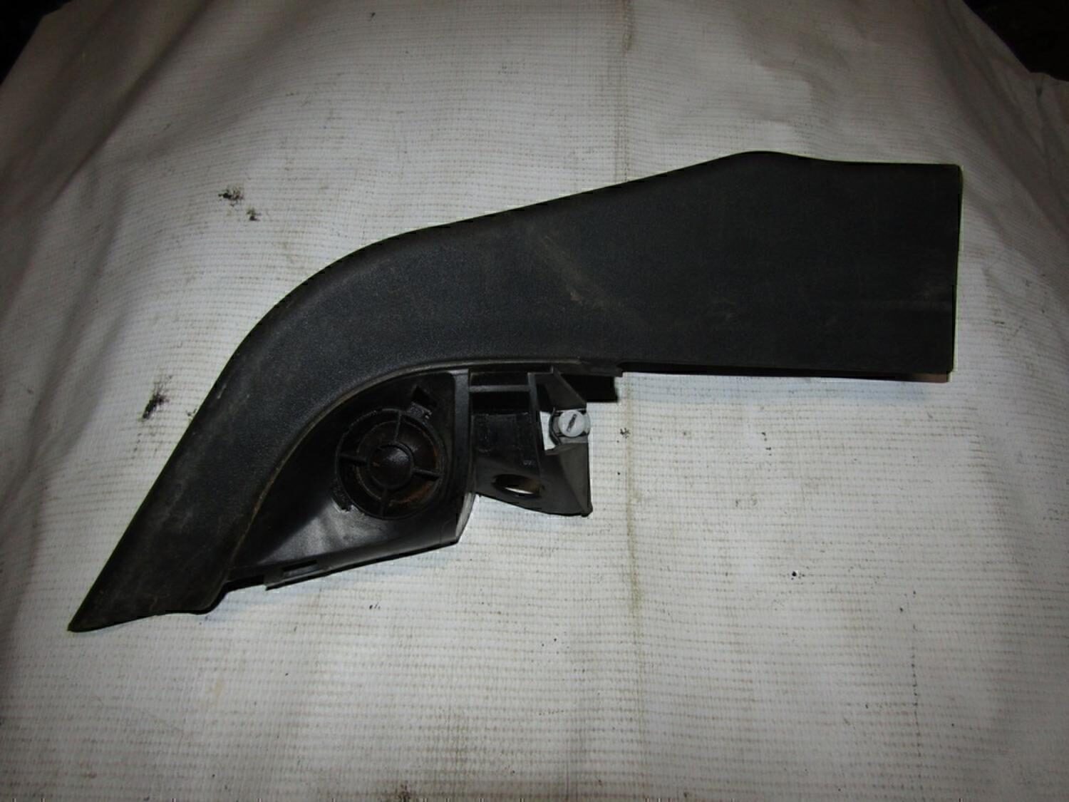 Крышка зеркала внутренняя левая FORD Focus II 2005-2008