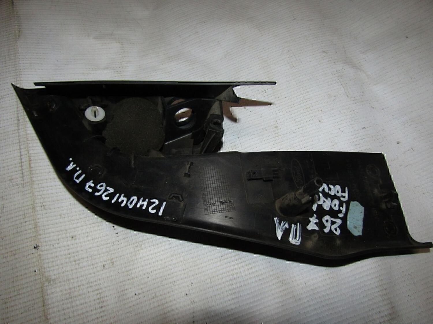 Крышка зеркала внутренняя левая FORD Focus II 2005-2008