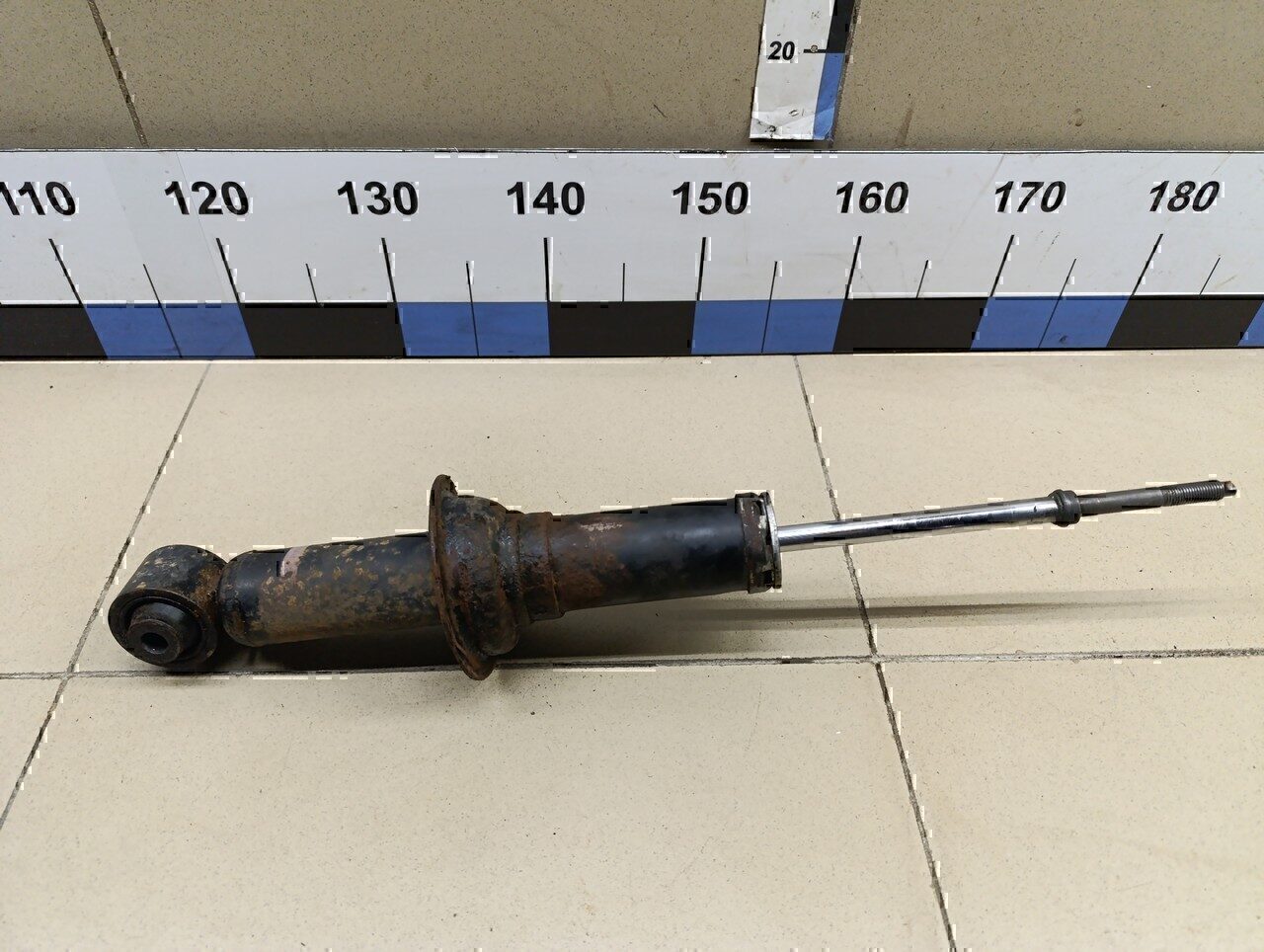 Амортизатор задний MITSUBISHI Outlander (GF) 2012>