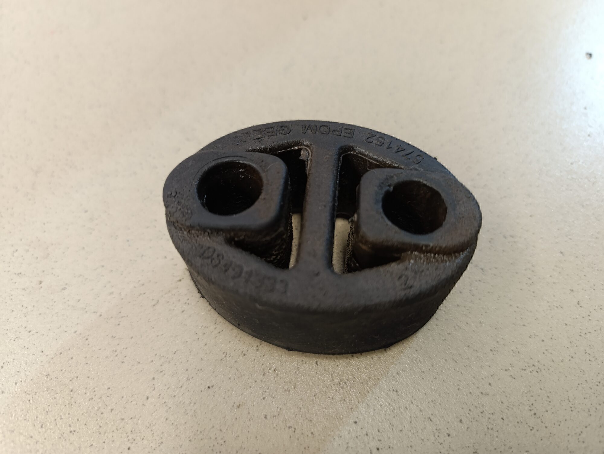 Подвес глушителя GEELY EMGRAND EC7 2011-2016