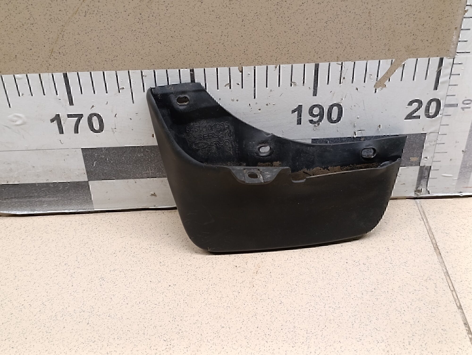 Брызговик передний левый VAZ Lada Granta 2011>