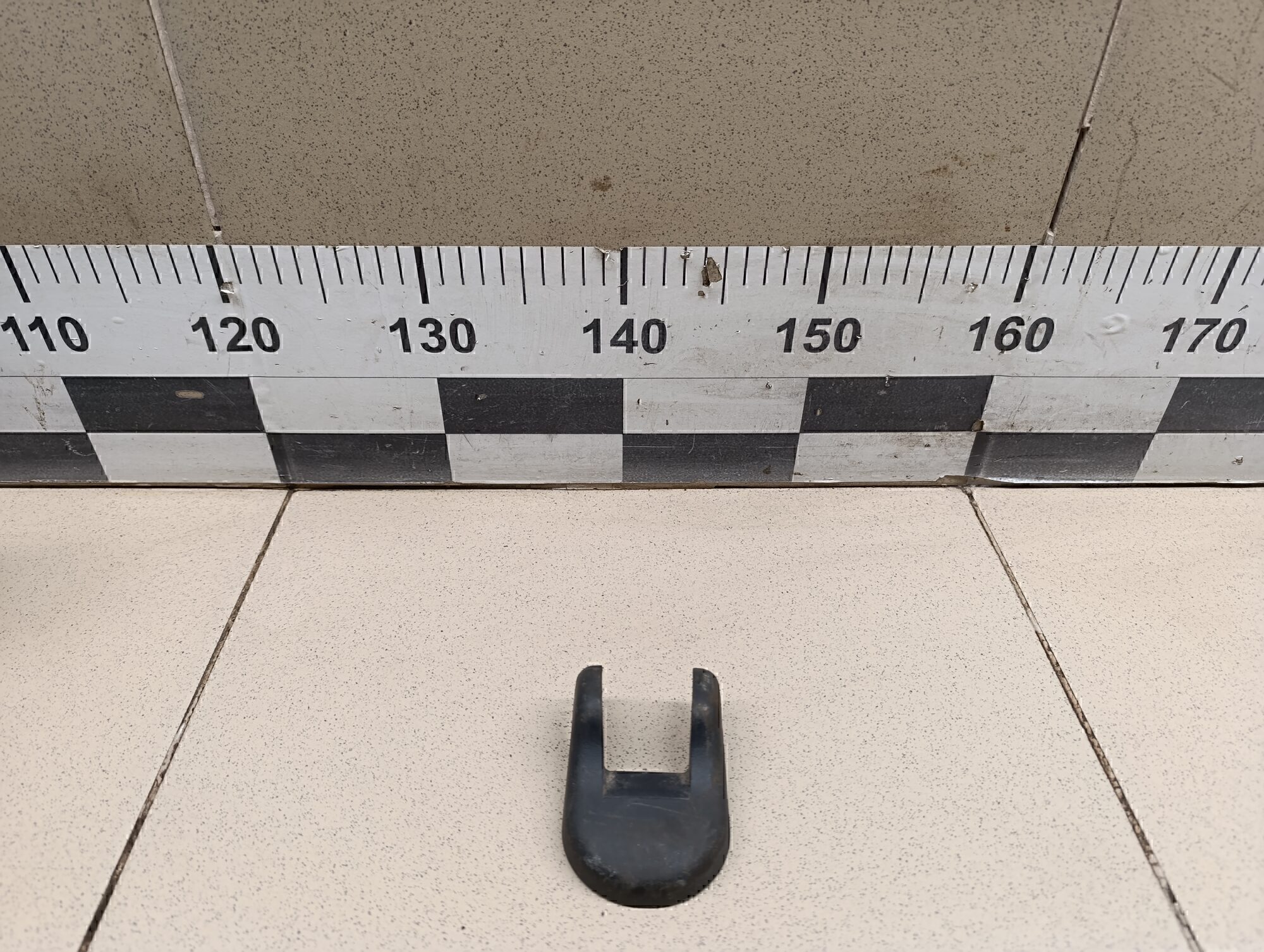 Крышка кронштейна сиденья TOYOTA Auris (E15) 2006-2012