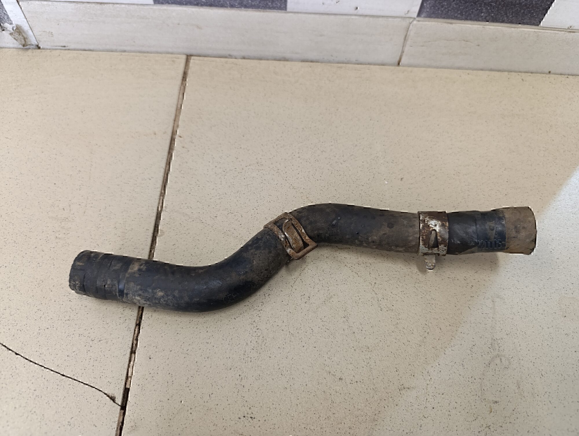 Шланг системы охлаждения GEELY EMGRAND EC7 2011-2016