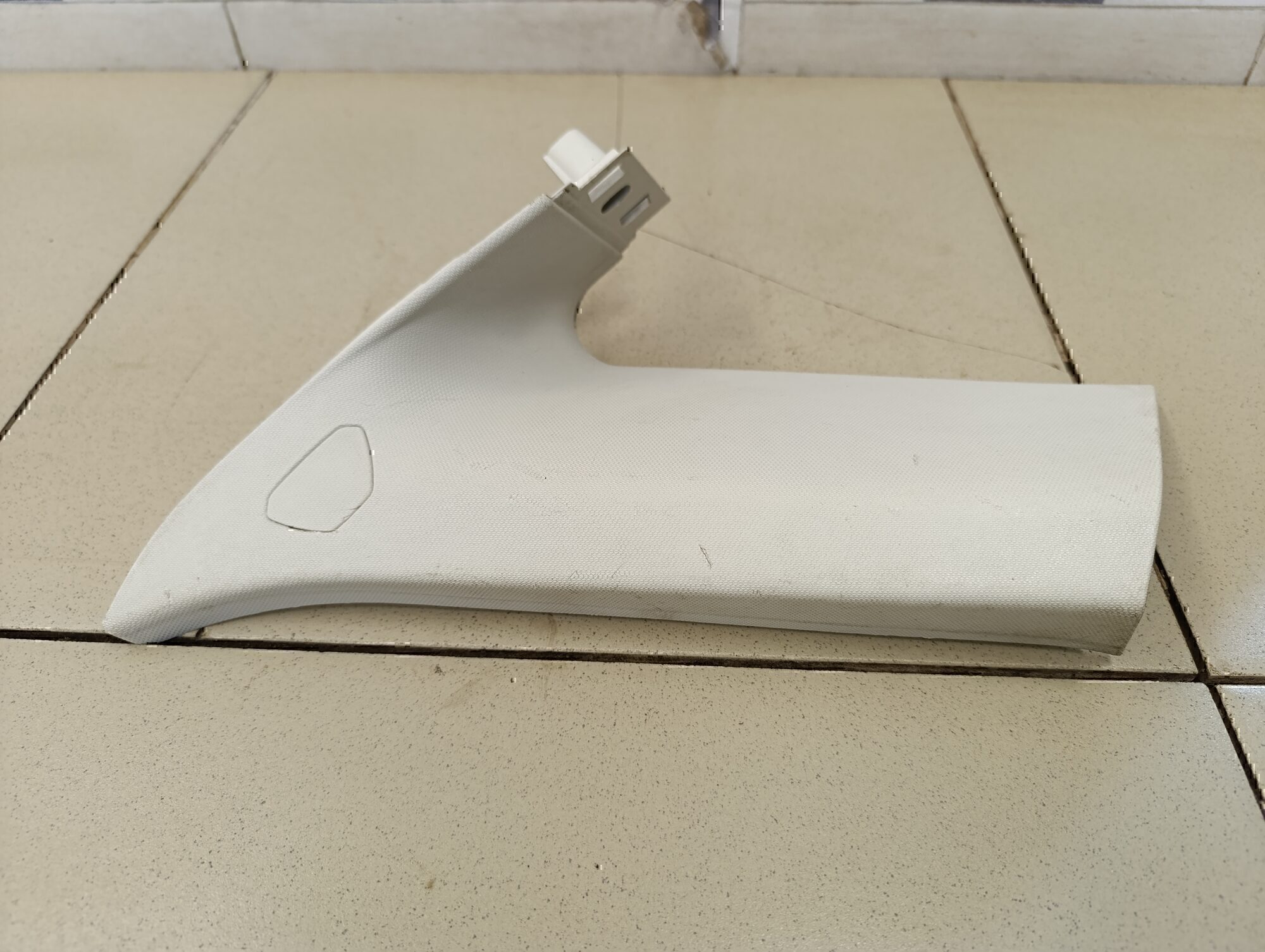 Обшивка стойки FORD Focus III 2011>