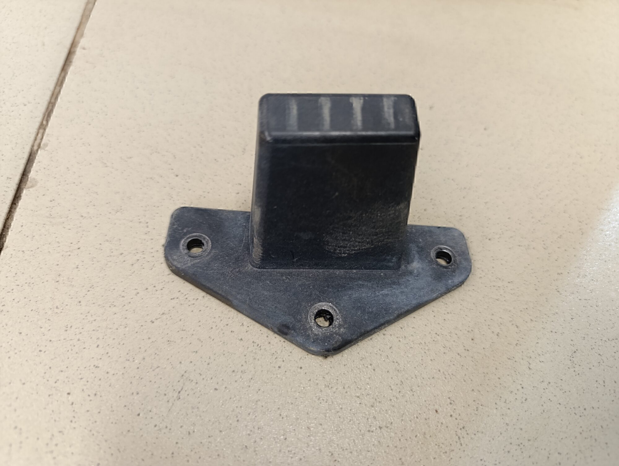 Отбойник двери FORD Focus III 2011>