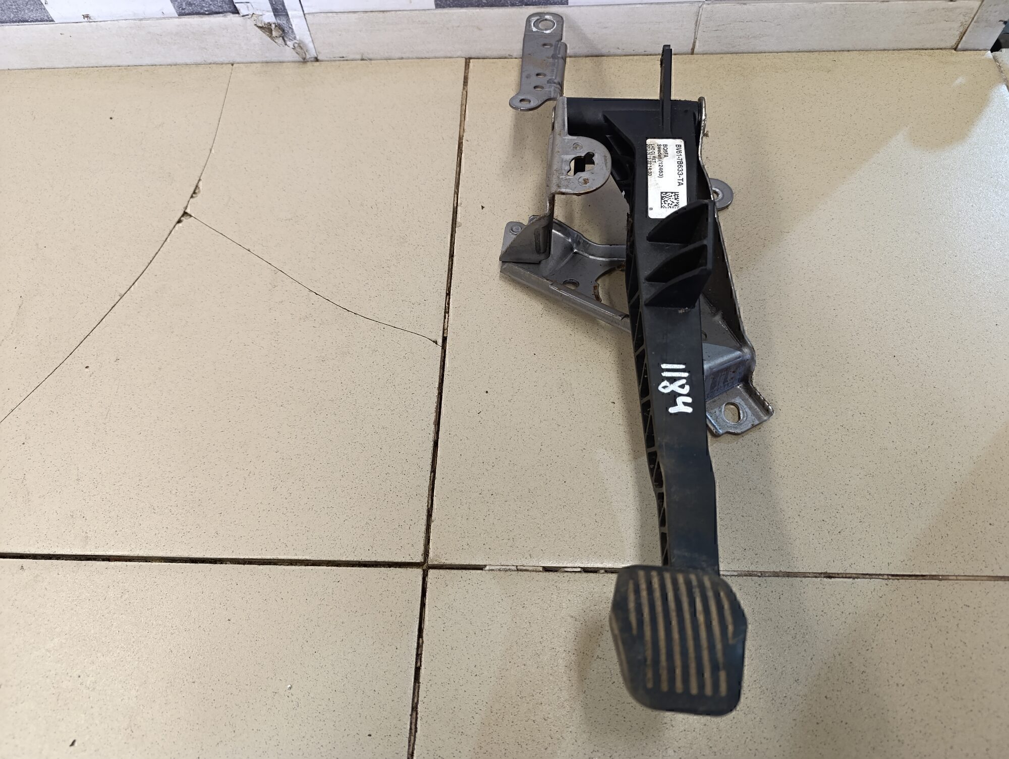 Педаль сцепления FORD Focus III 2011>